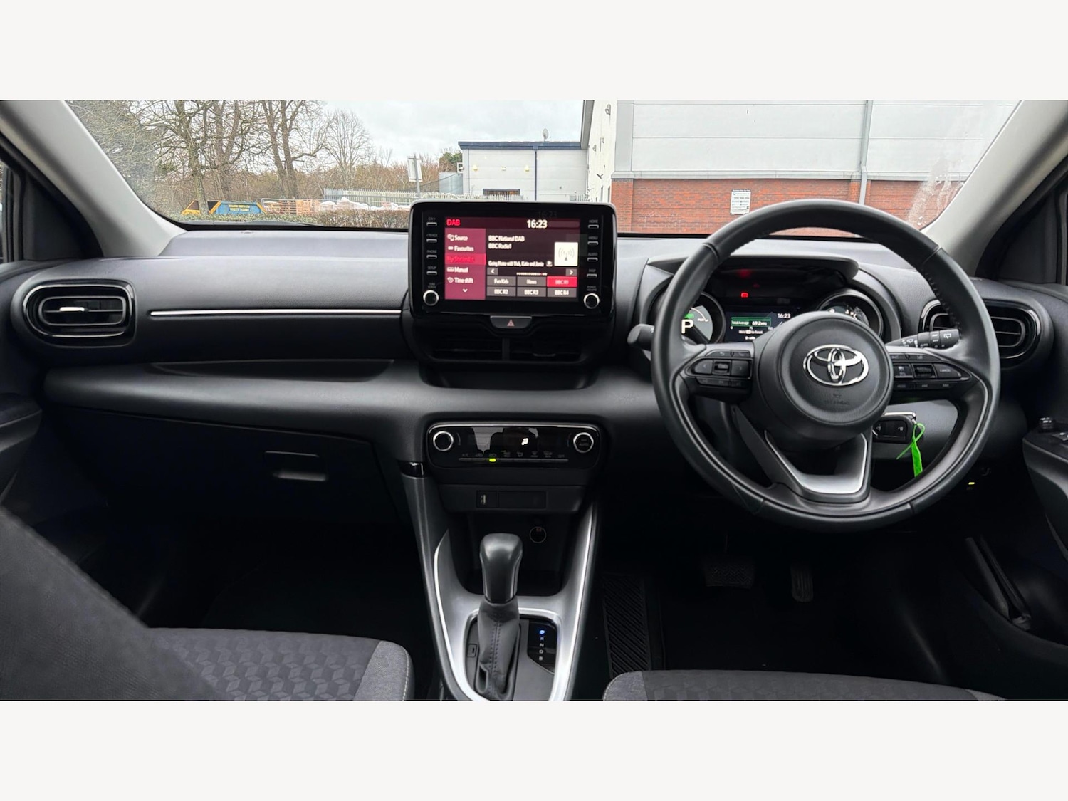 Used Toyota Yaris 2024 for sale - 77550333: Photo 7