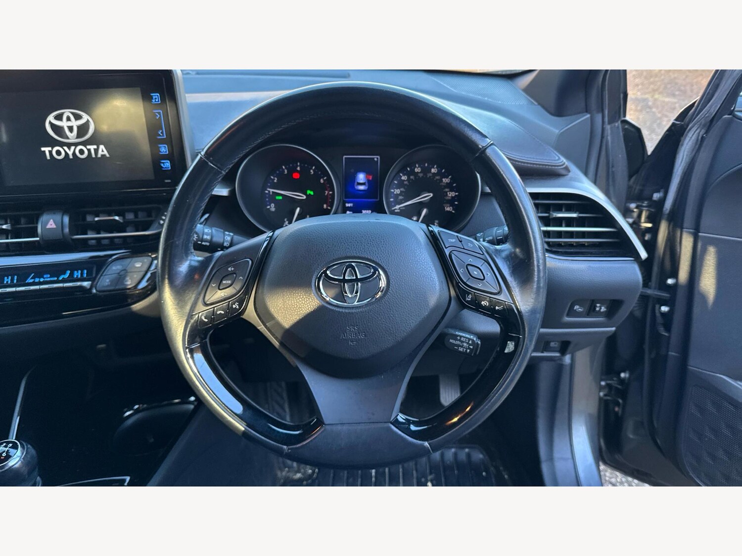 Used Toyota C-HR 2018 for sale - 77203420: Photo 10