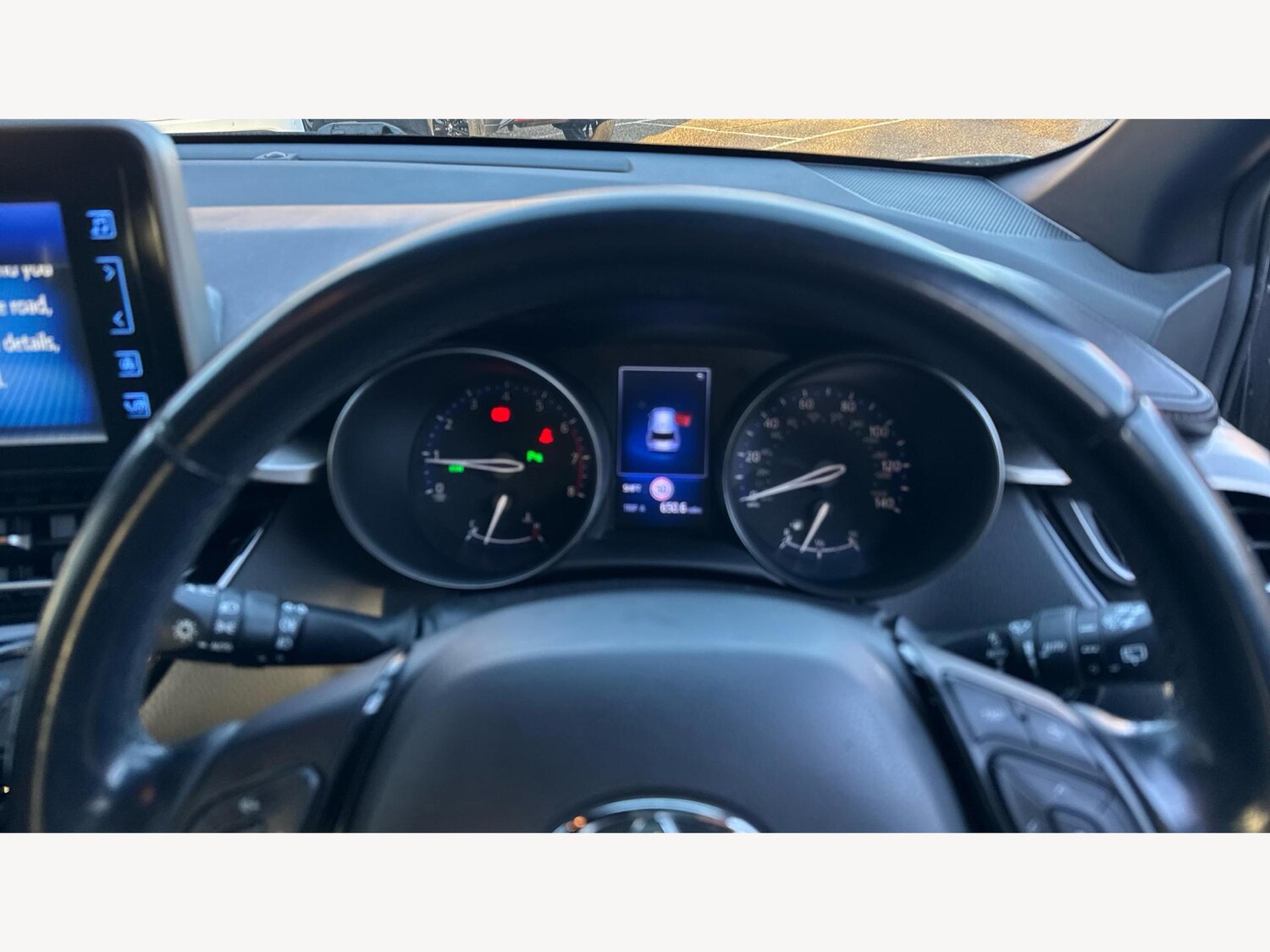 Used Toyota C-HR 2018 for sale - 77203420: Photo 11