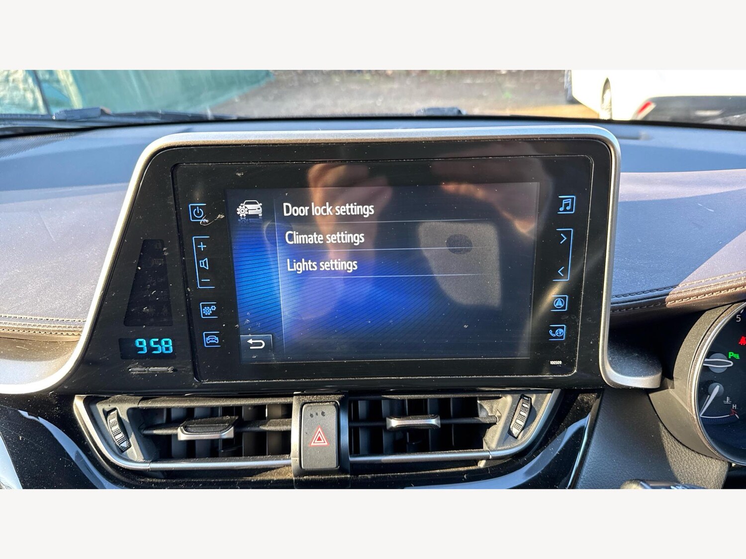 Used Toyota C-HR 2018 for sale - 77203420: Photo 31