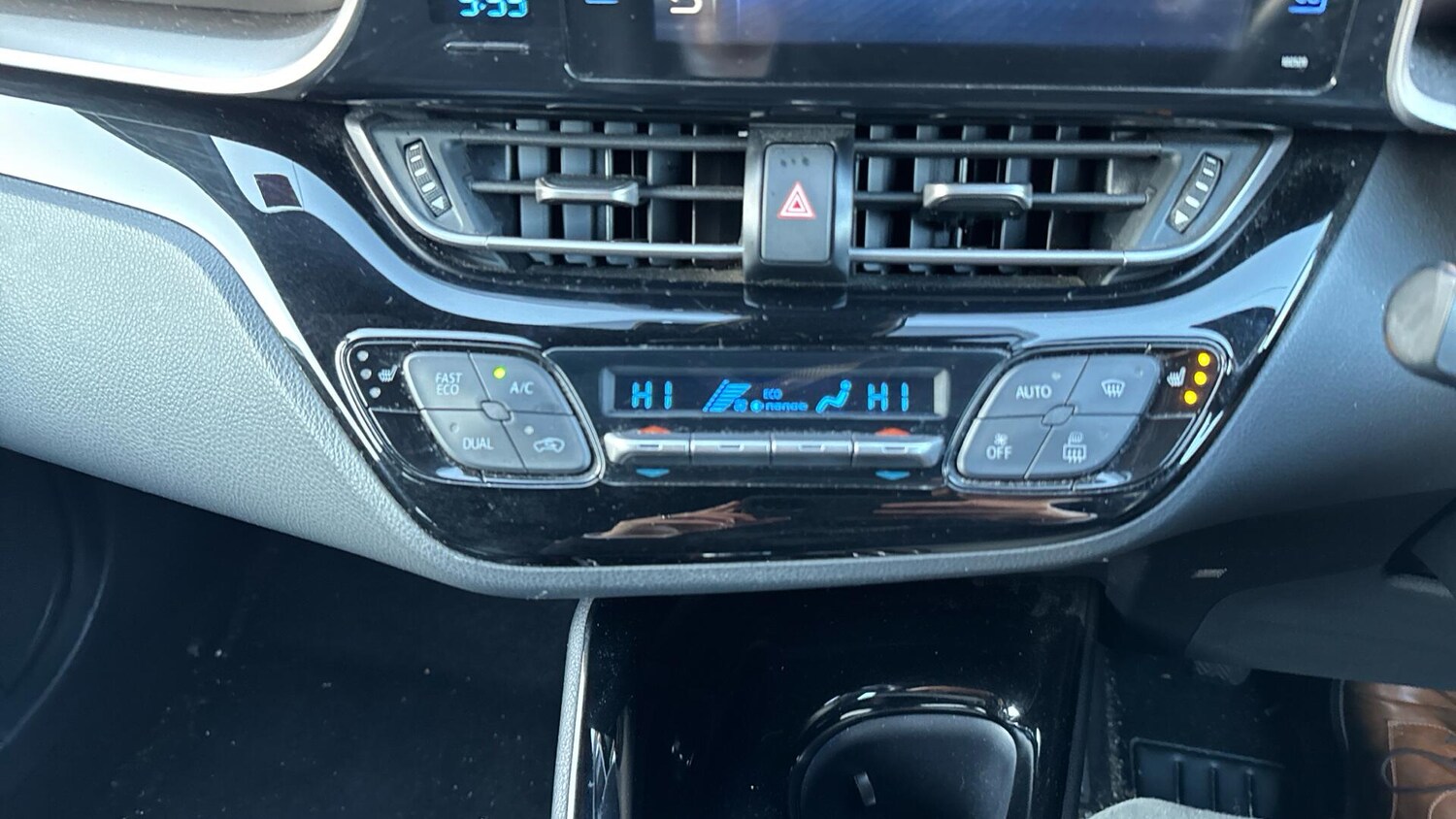 Used Toyota C-HR 2018 for sale - 77203420: Photo 38