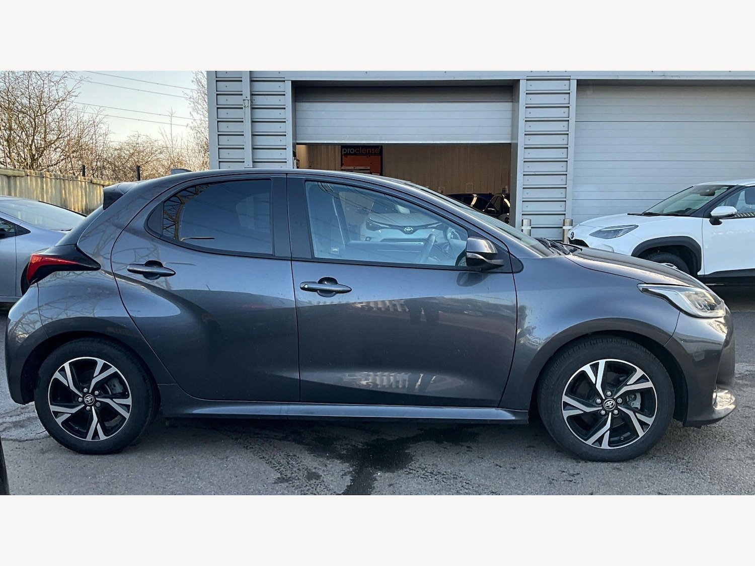 Used Toyota Yaris for sale - 77709421: Photo 18