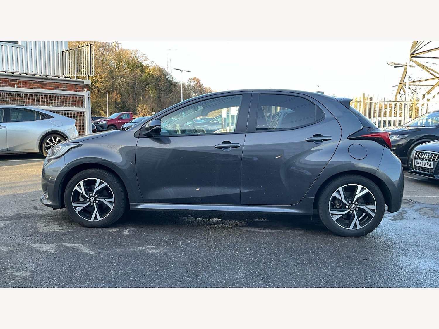 Used Toyota Yaris for sale - 77709421: Photo 19