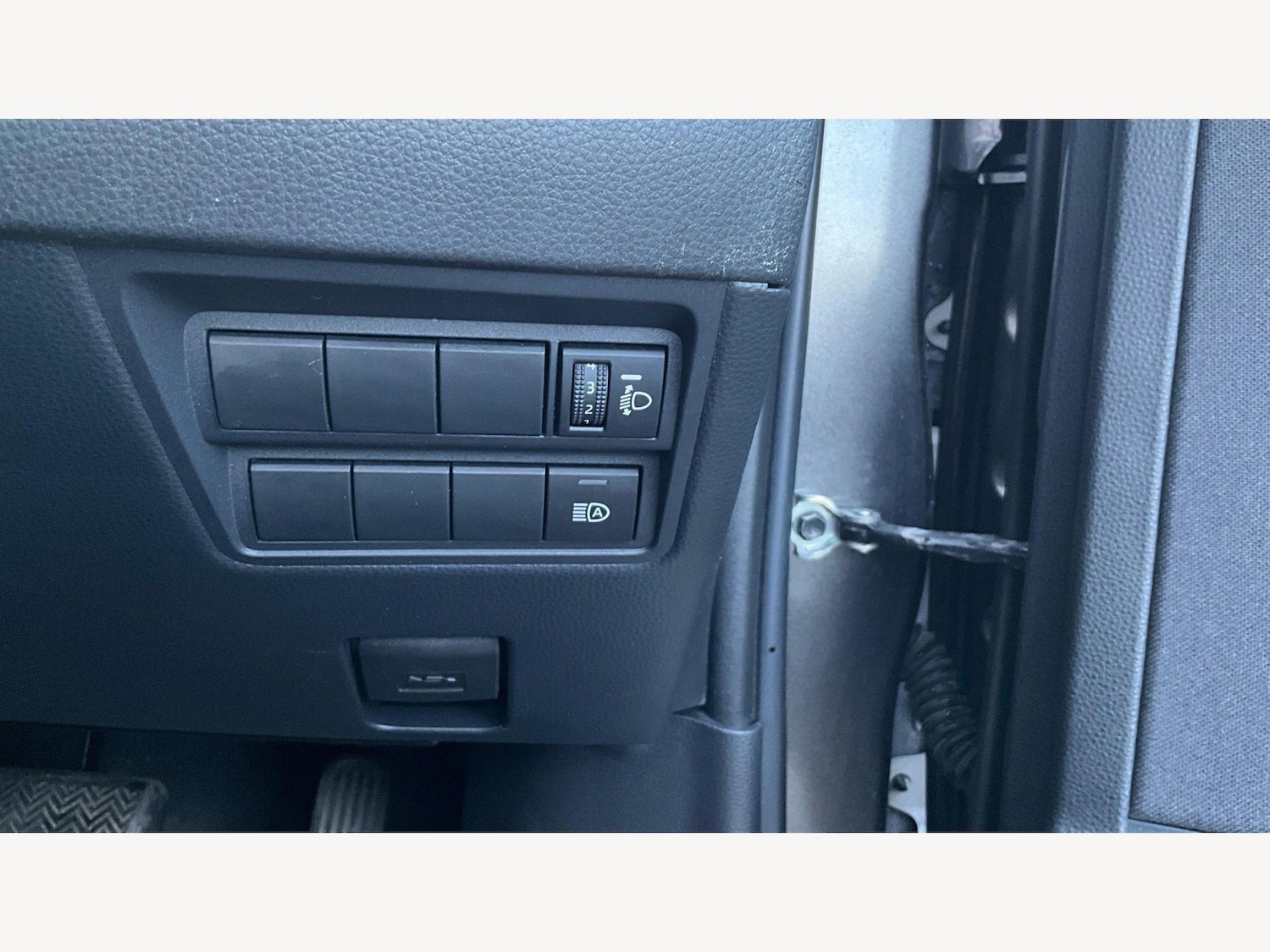 Used Toyota Yaris for sale - 77709421: Photo 30