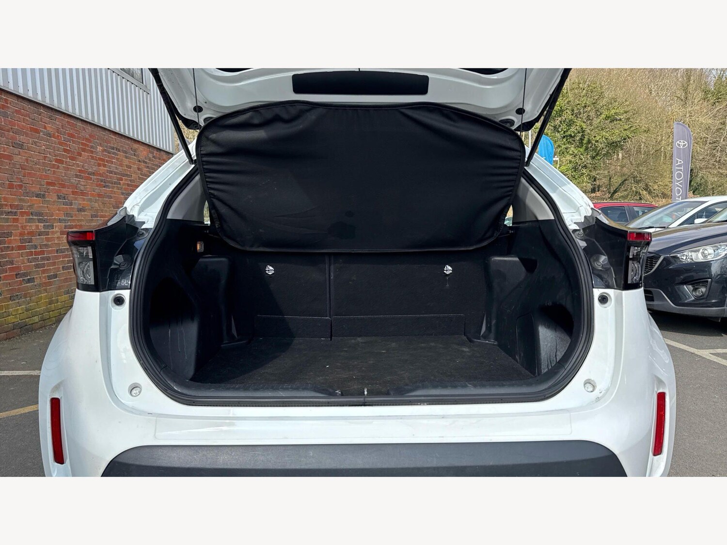 Used Toyota Yaris Cross 2023 for sale - 78047804: Photo 16