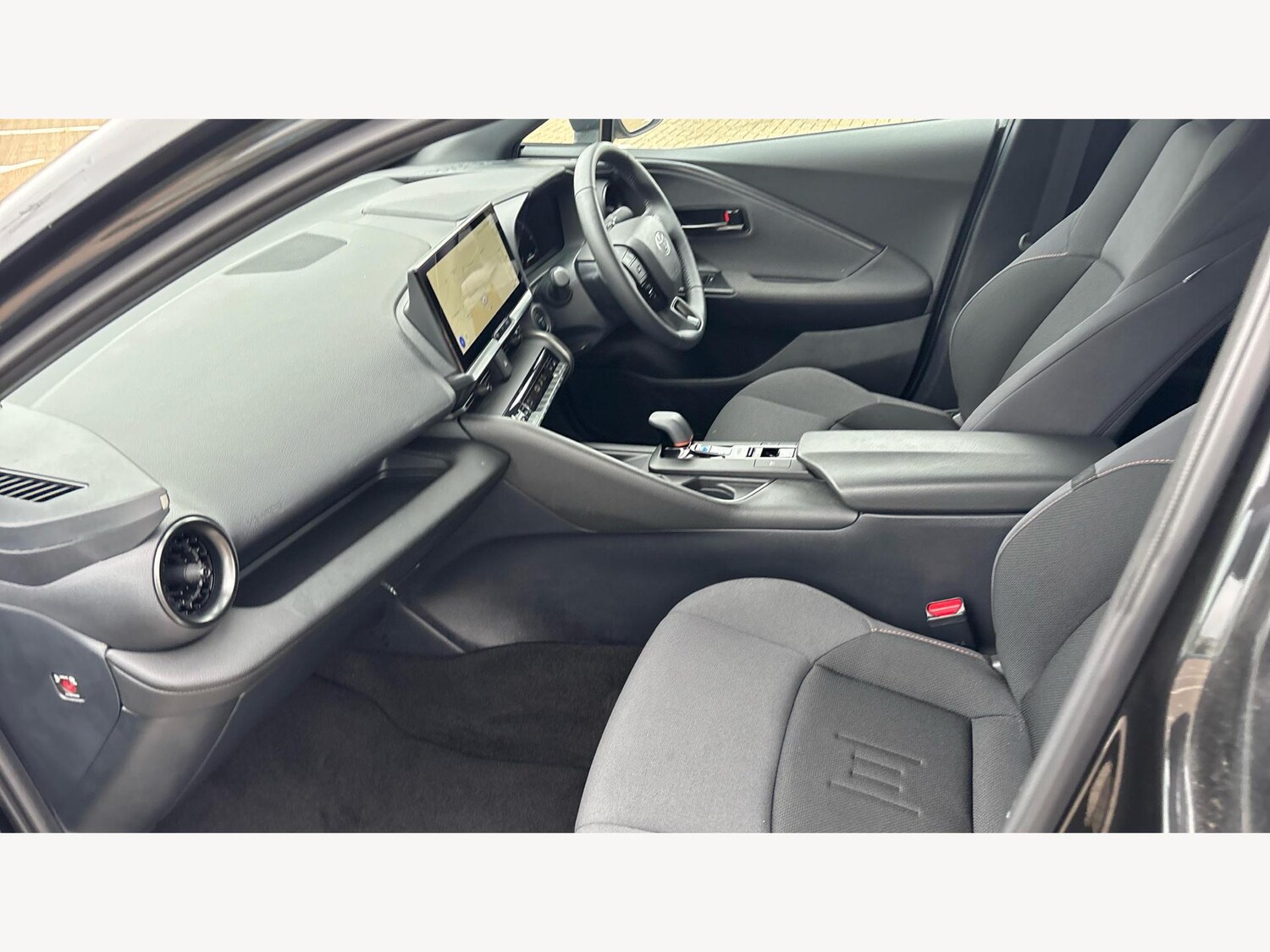 Used Toyota C-HR 2024 for sale - 76458073: Photo 12