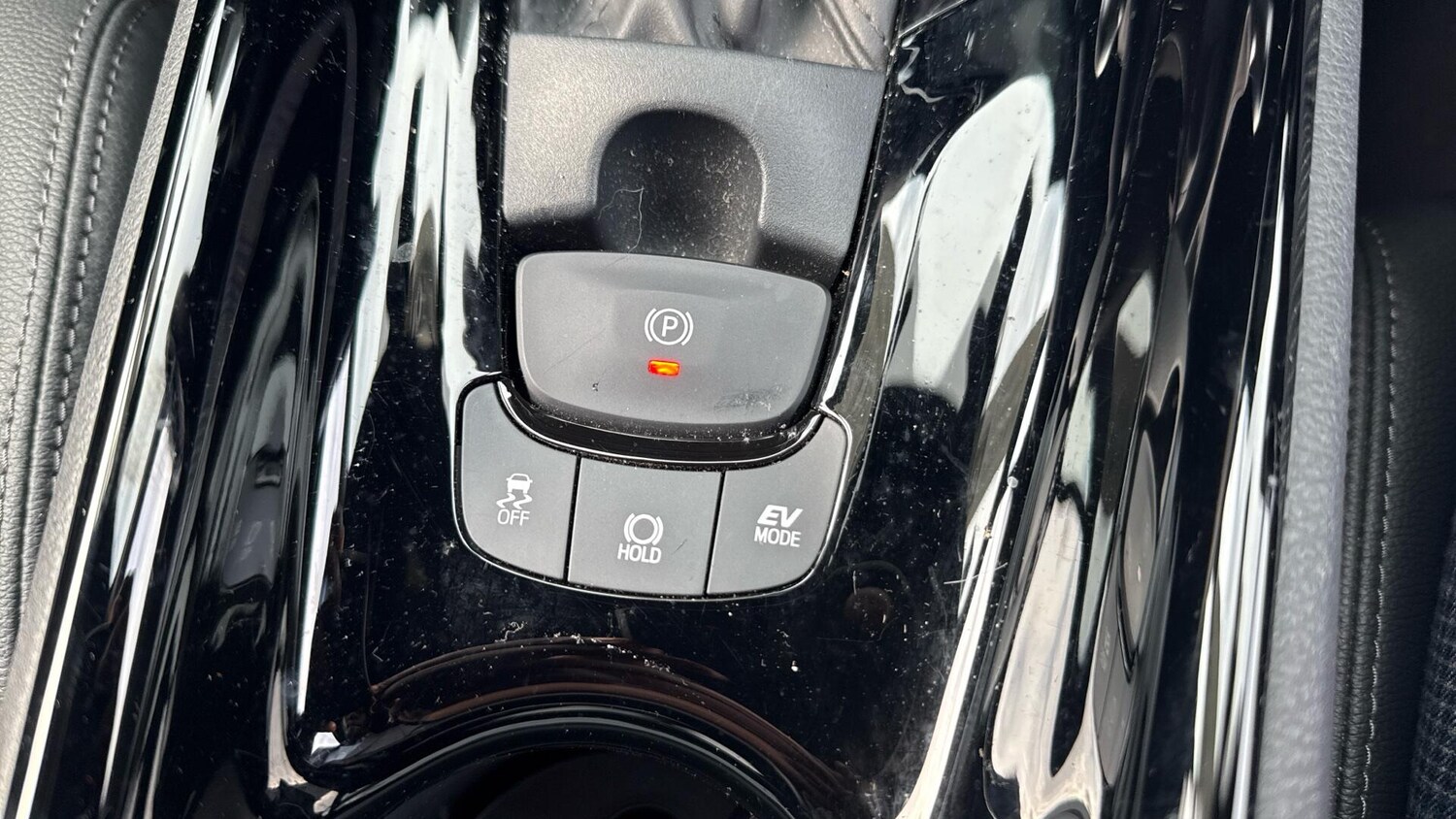 Used Toyota C-HR 2023 for sale - 77496350: Photo 35