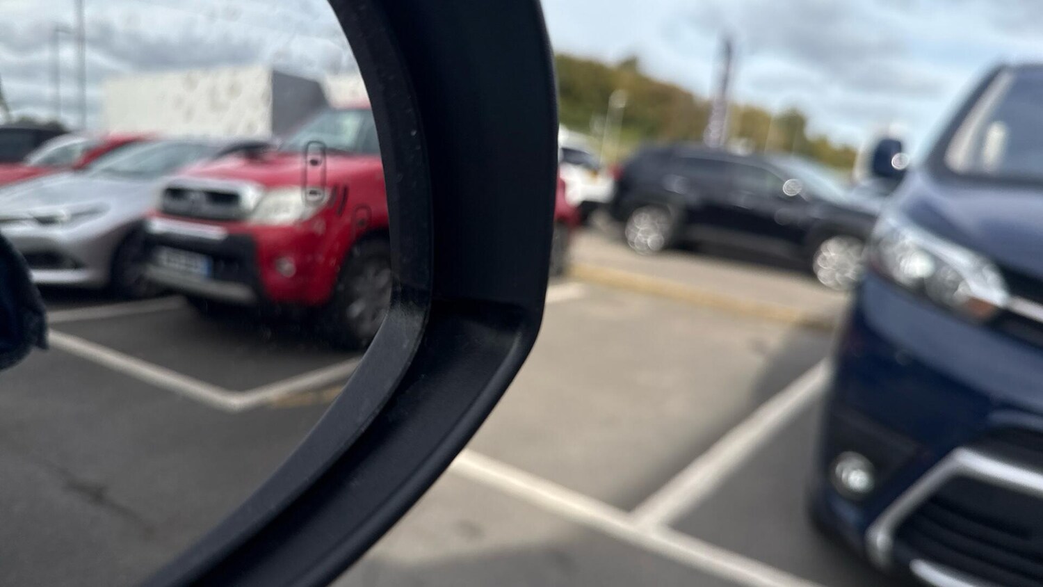 Used Toyota C-HR 2023 for sale - 77496350: Photo 40