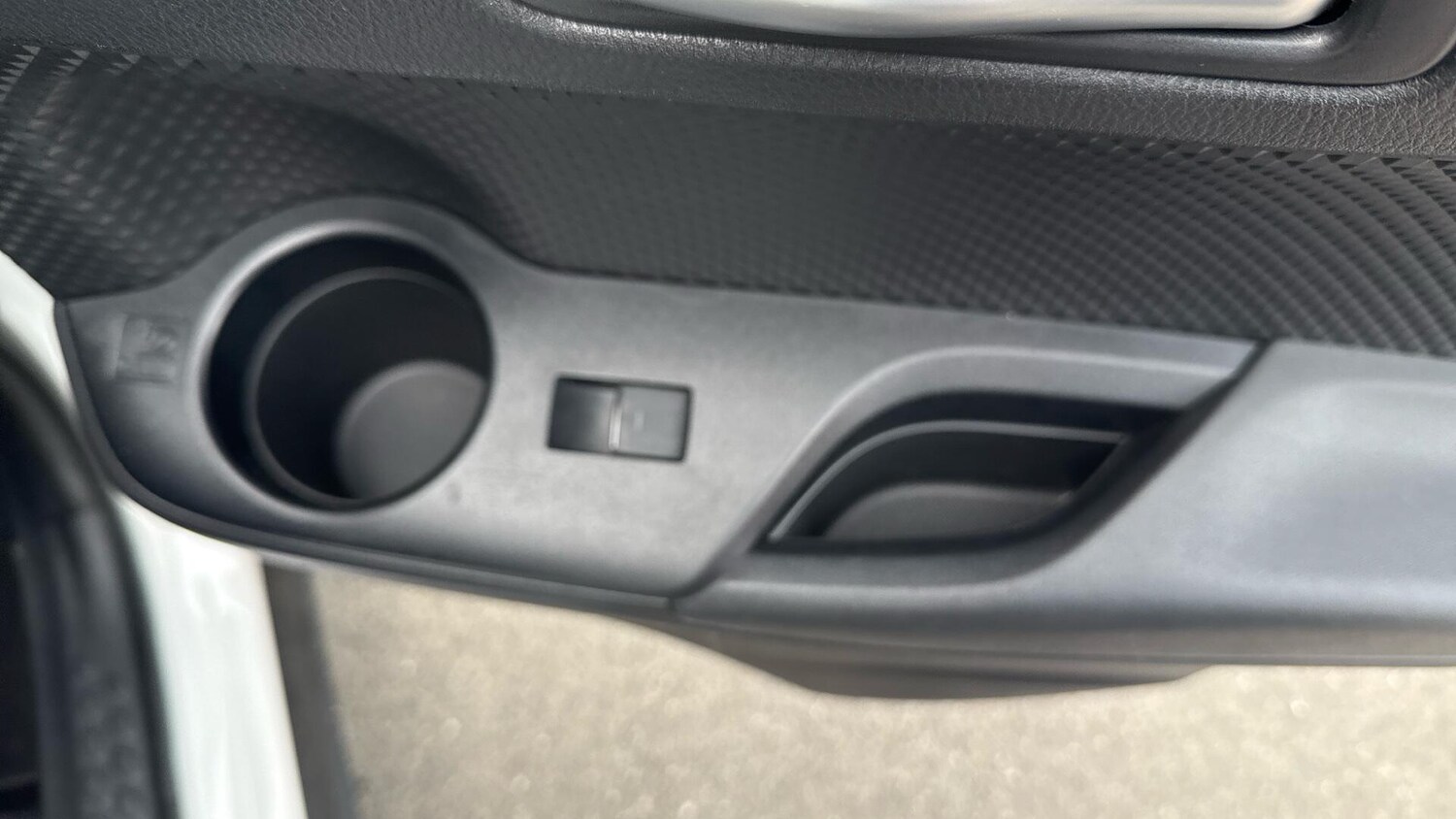 Used Toyota C-HR 2023 for sale - 77496350: Photo 44