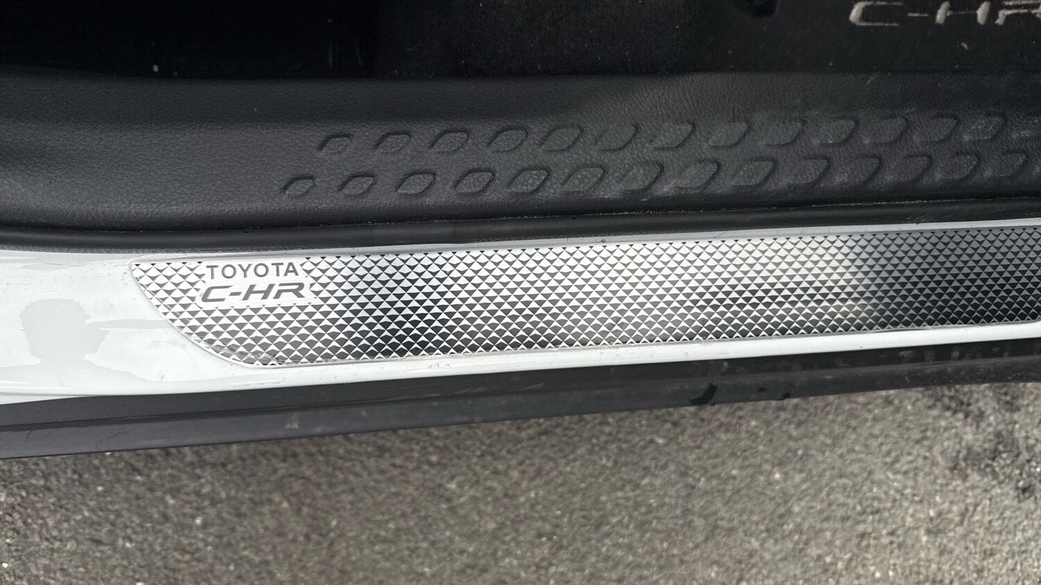 Used Toyota C-HR 2023 for sale - 77496350: Photo 49