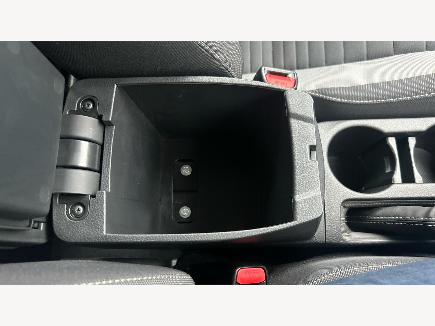 Used Toyota Auris for sale - 77484570: Photo 28