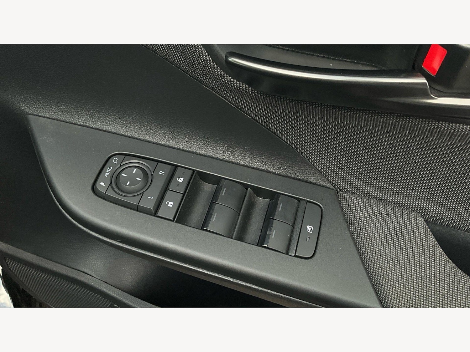 Used Toyota C-HR for sale - 78135674: Photo 27