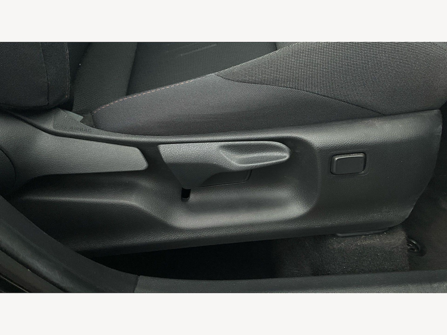 Used Toyota C-HR for sale - 78135674: Photo 29