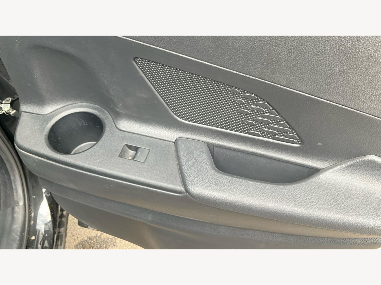 Used Toyota C-HR for sale - 78135674: Photo 32