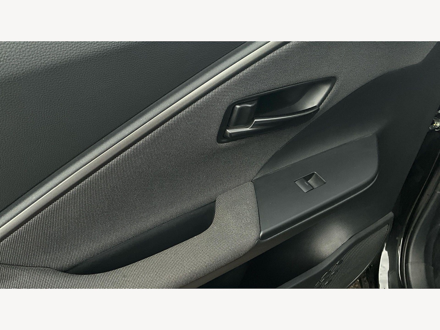 Used Toyota C-HR for sale - 78135674: Photo 41