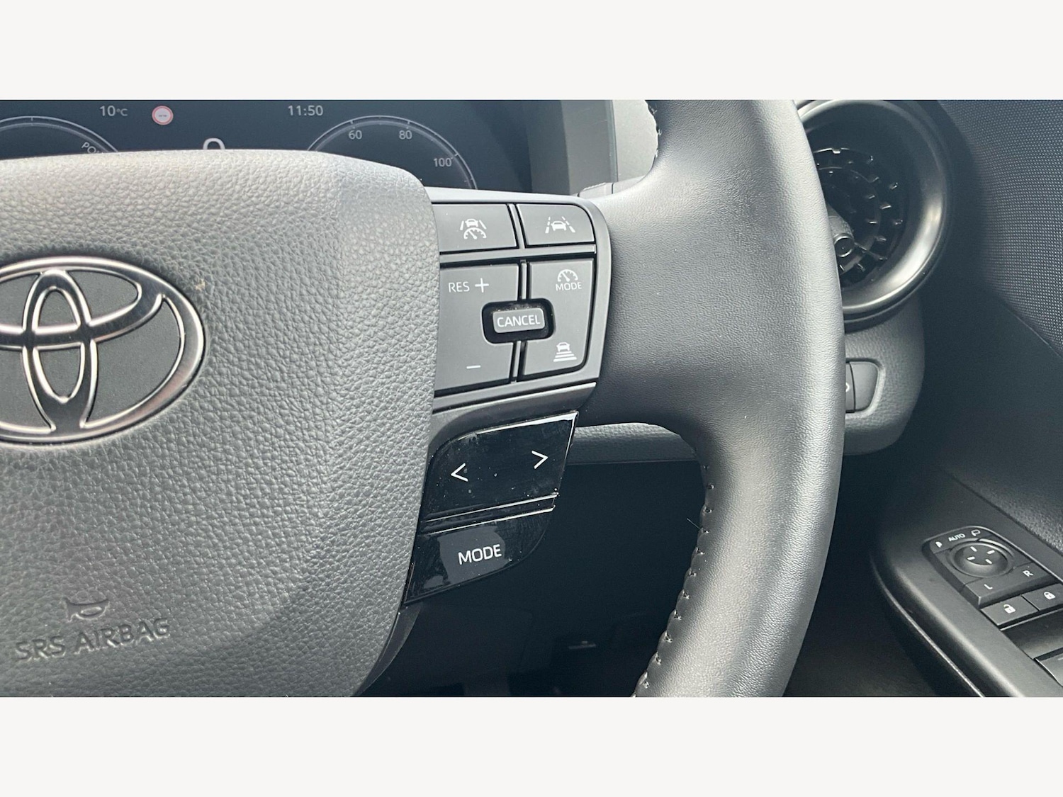 Used Toyota C-HR for sale - 78135674: Photo 50