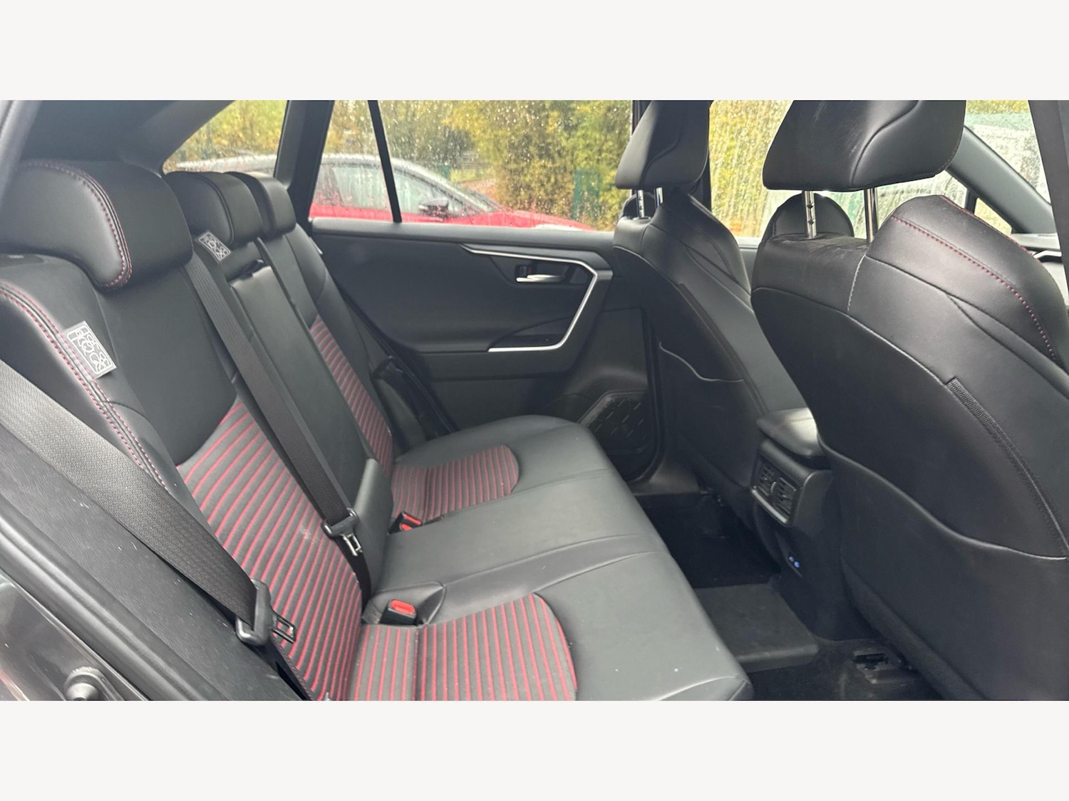 Used Toyota RAV4 2022 for sale - 76690001: Photo 14