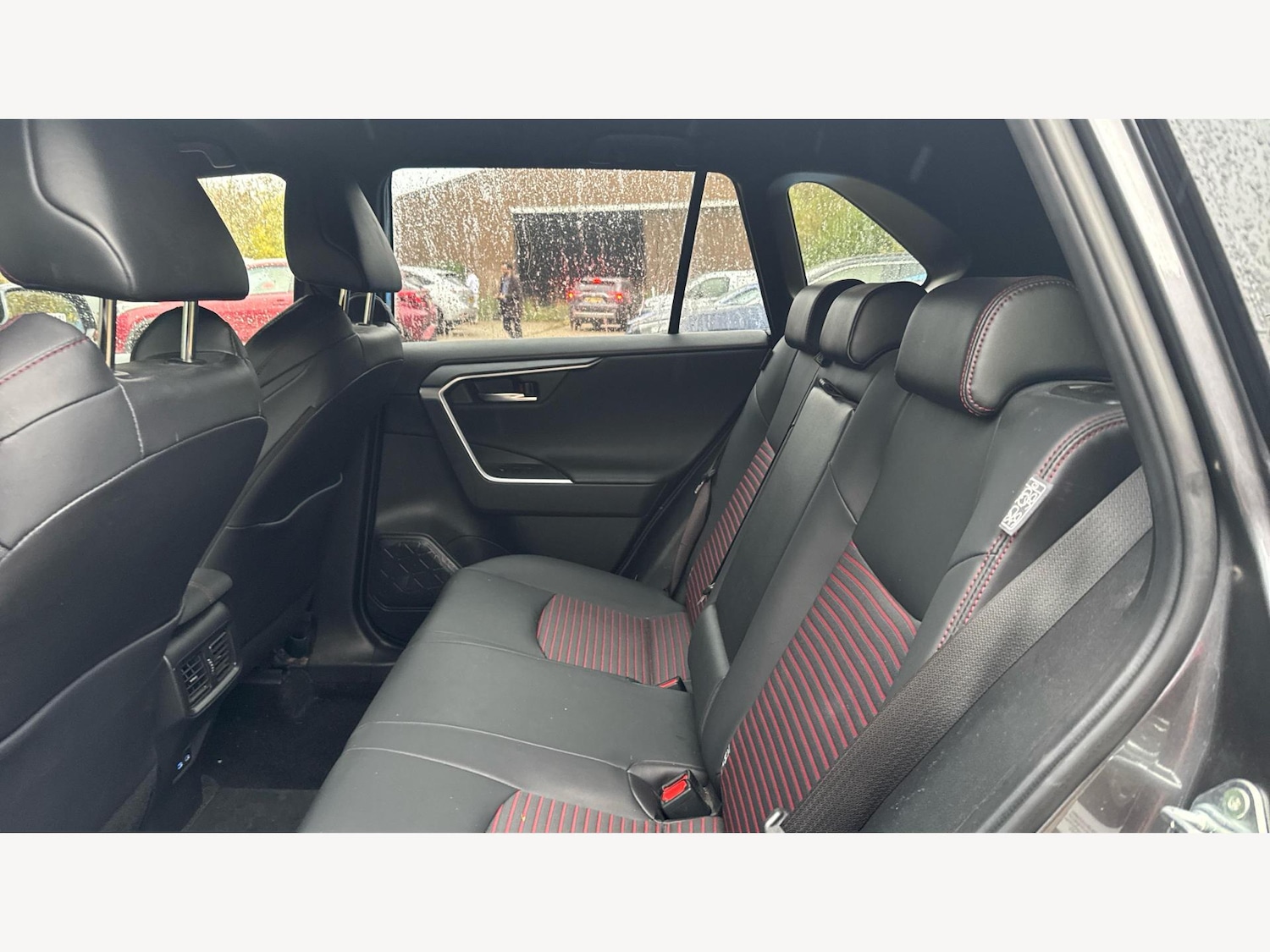 Used Toyota RAV4 2022 for sale - 76690001: Photo 15