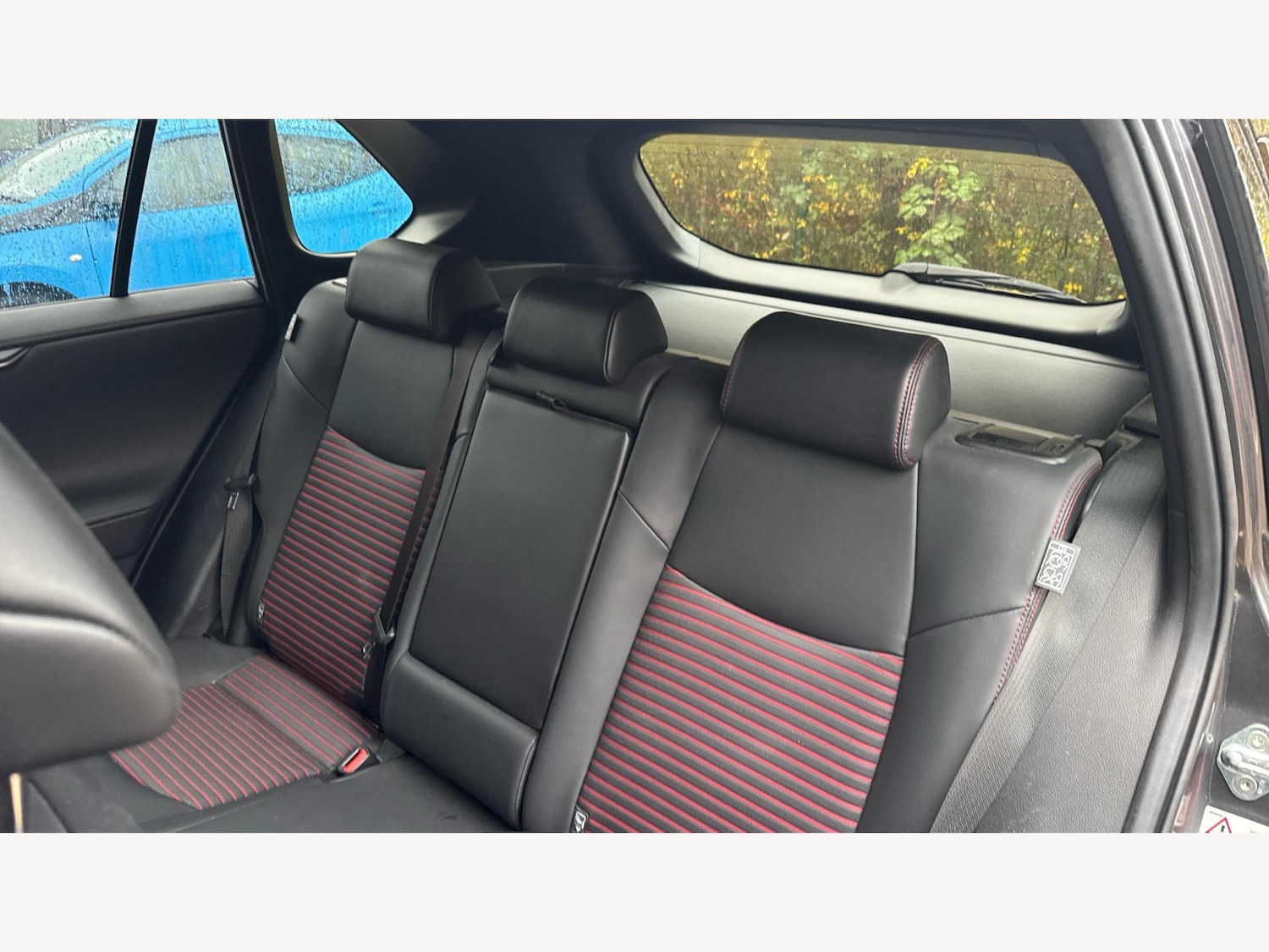 Used Toyota RAV4 2022 for sale - 76690001: Photo 25