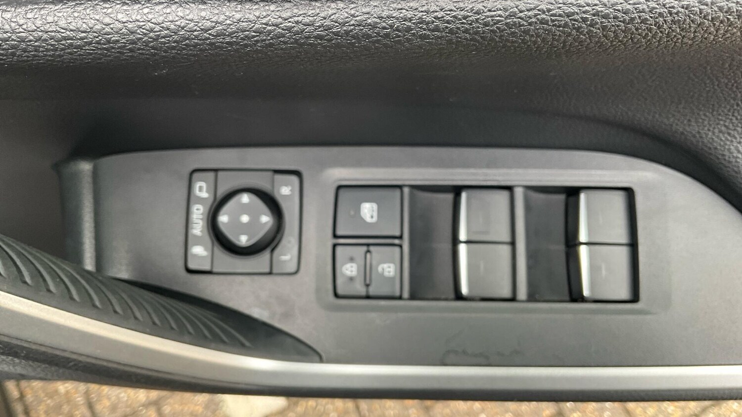 Used Toyota RAV4 2022 for sale - 76270299: Photo 36
