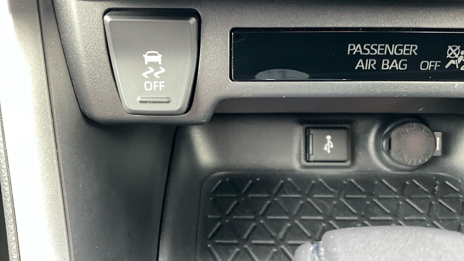 Used Toyota RAV4 2022 for sale - 76270299: Photo 51