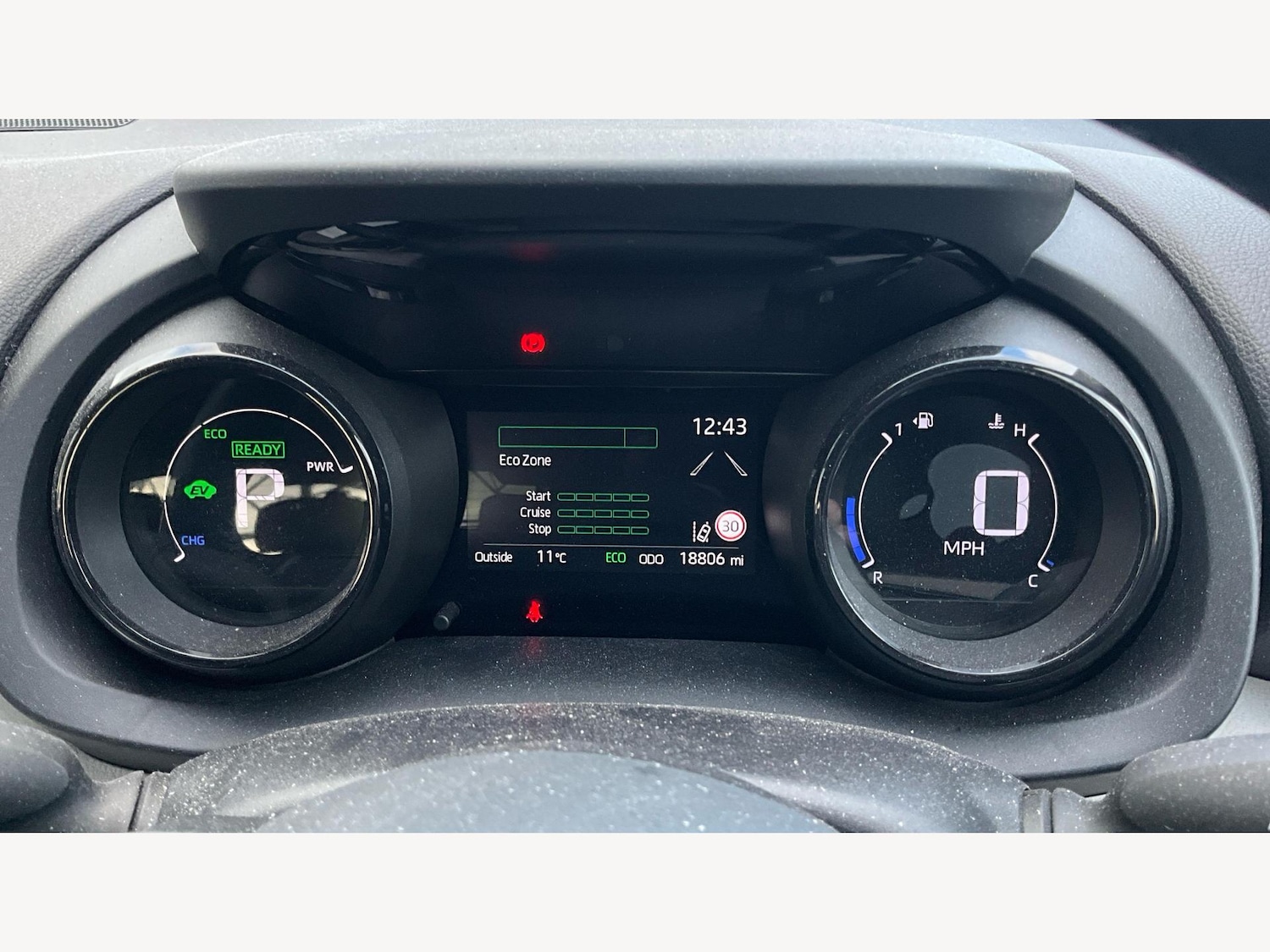 Used Toyota Yaris 2023 for sale - 76898703: Photo 11