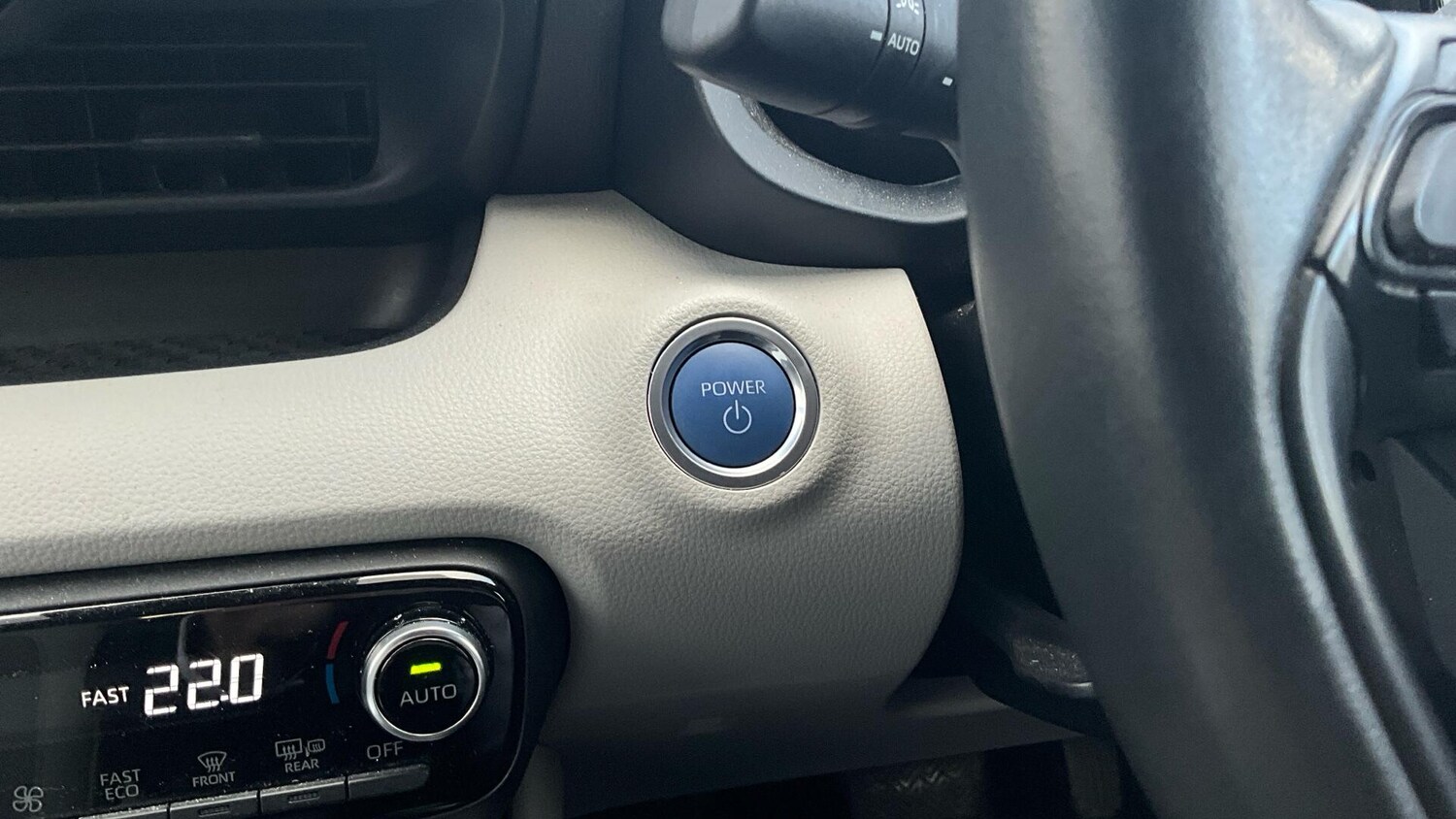 Used Toyota Yaris 2023 for sale - 76898703: Photo 37