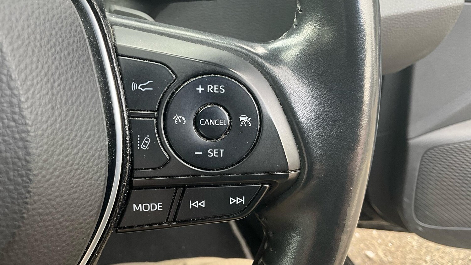 Used Toyota Corolla 2020 for sale - 77254682: Photo 33