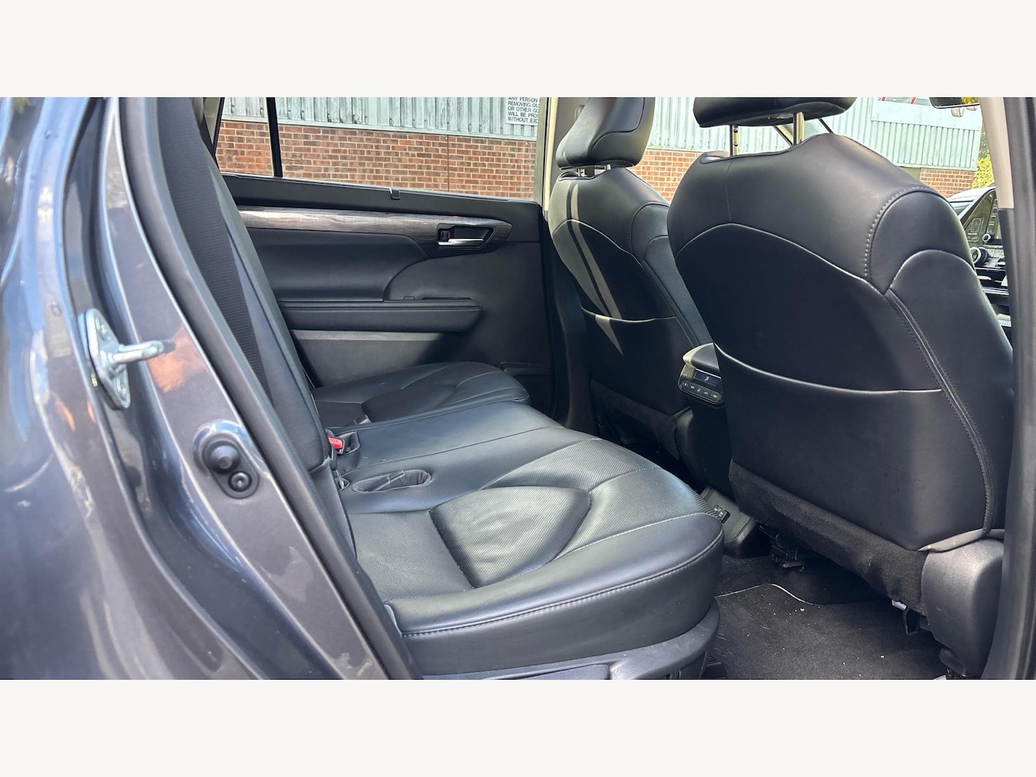 Used Toyota Highlander 2021 for sale - 76801631: Photo 15