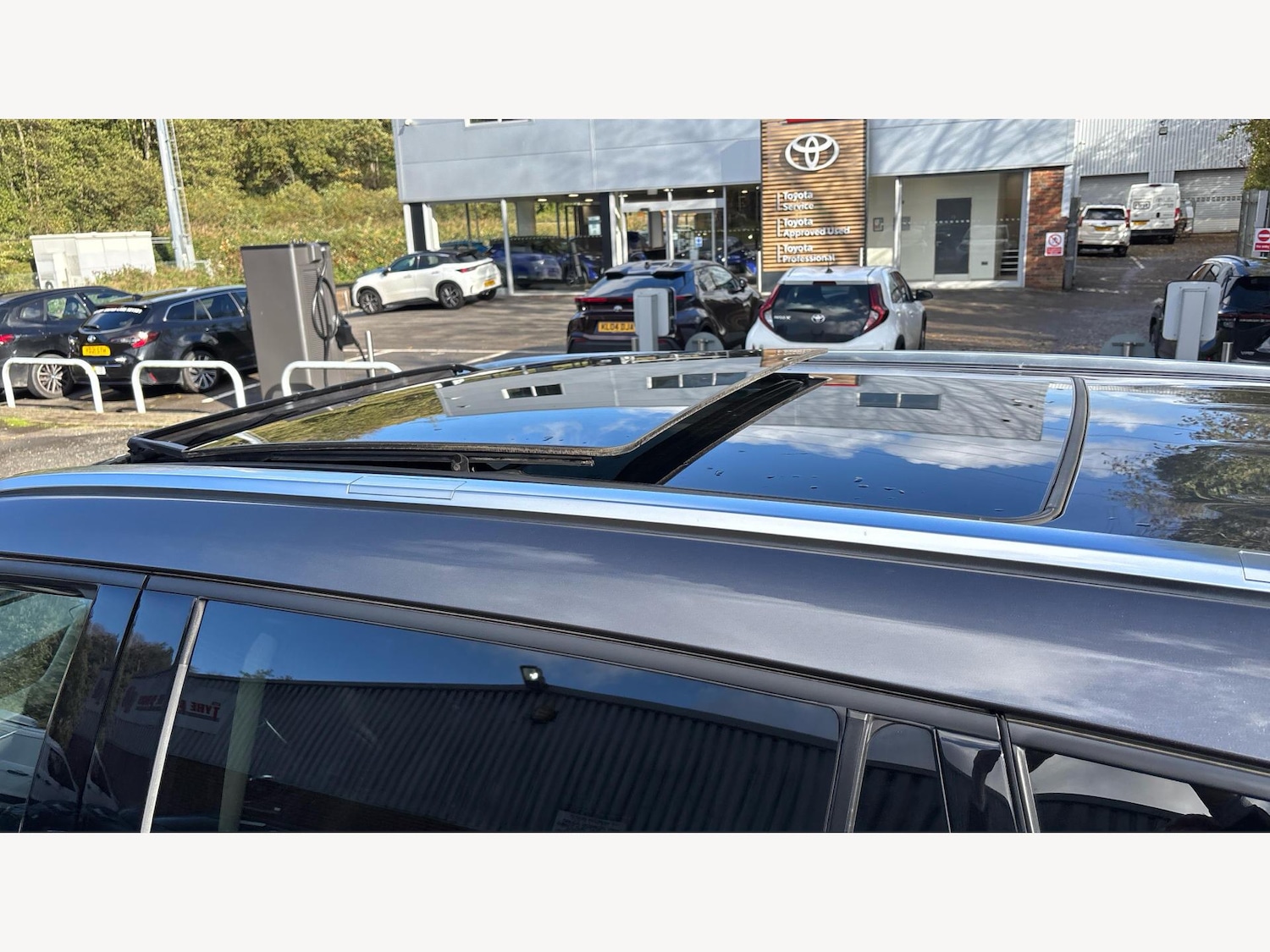 Used Toyota Highlander 2021 for sale - 76801631: Photo 31