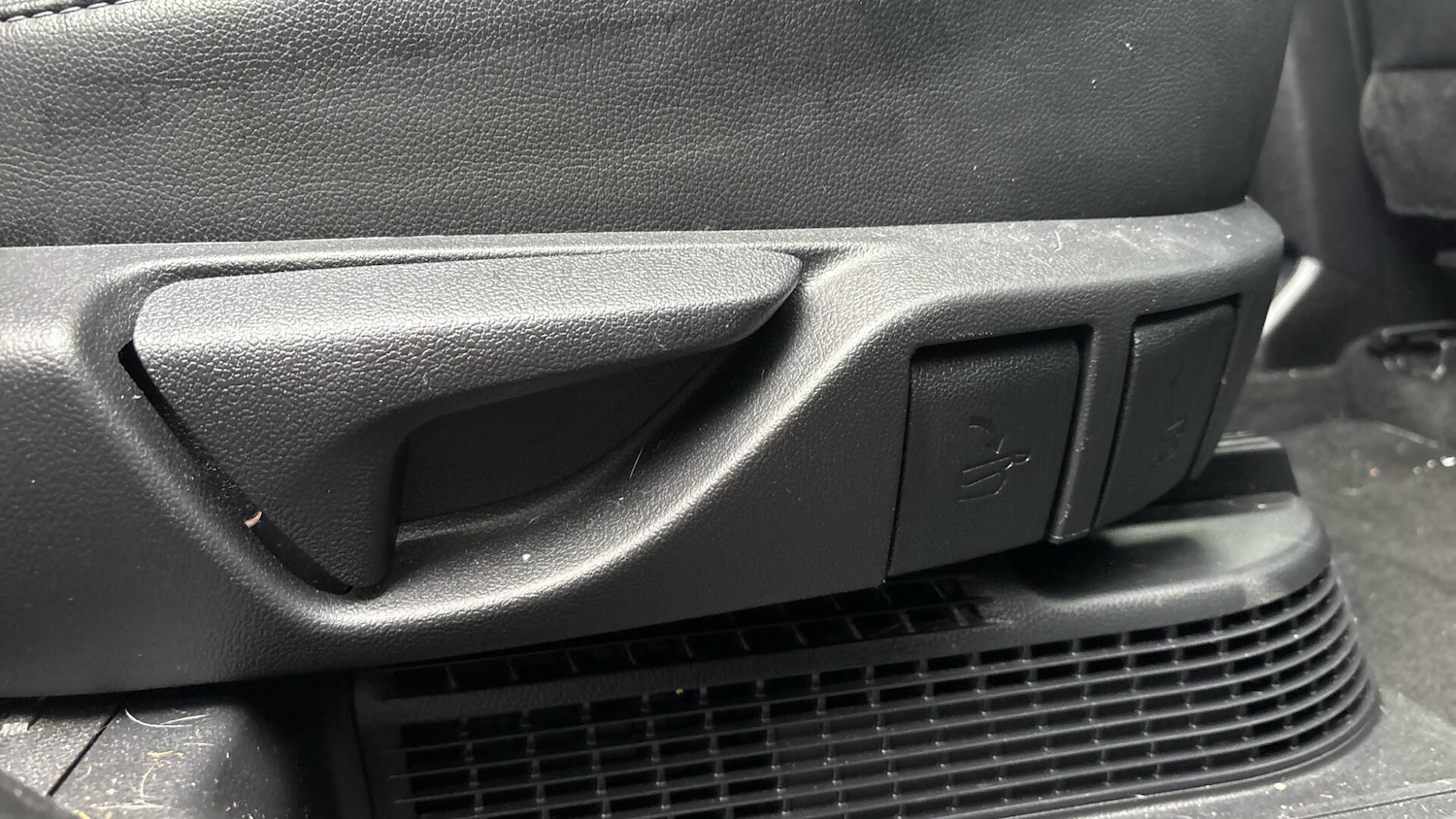 Used Toyota Highlander 2021 for sale - 76801631: Photo 51