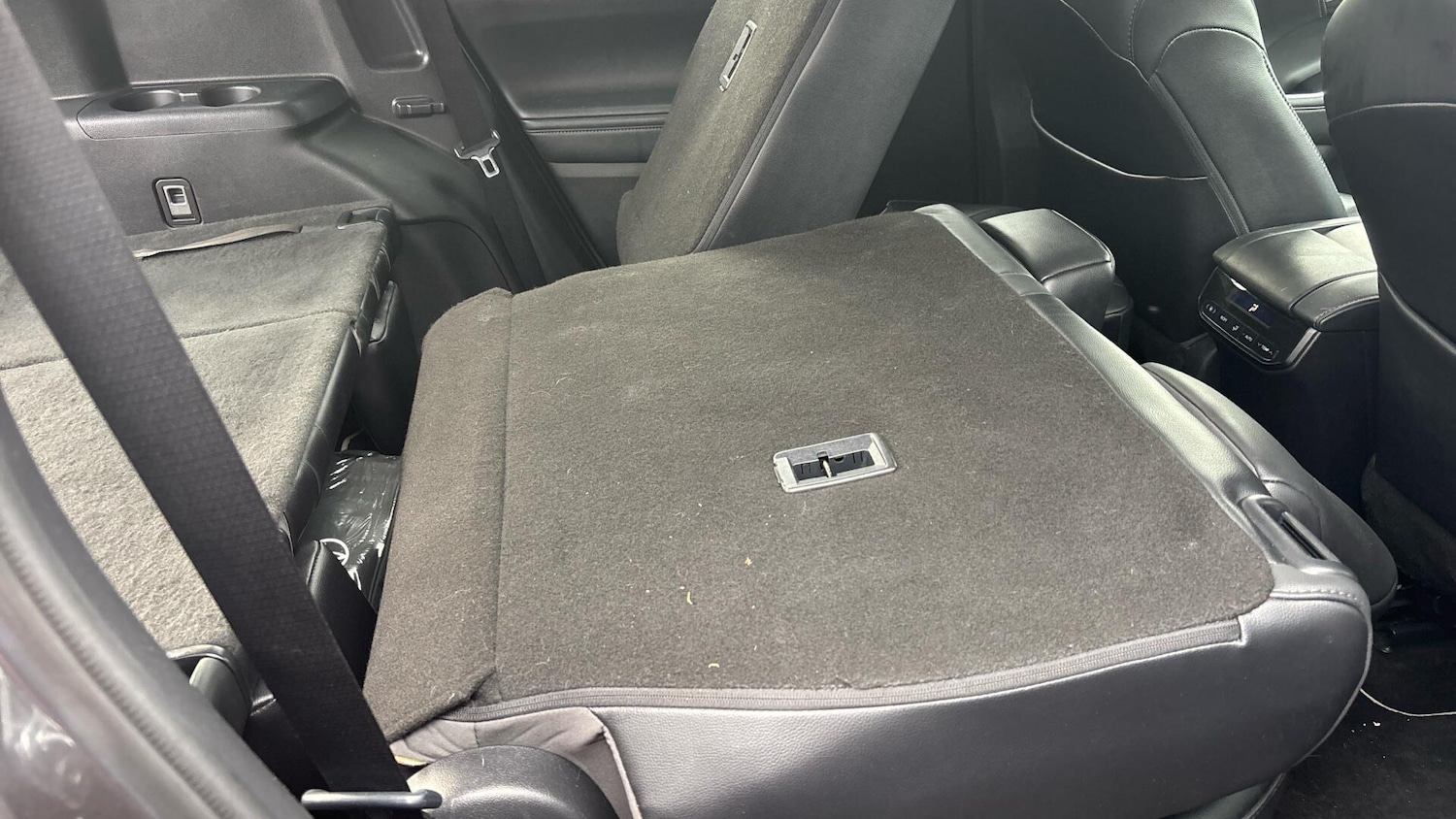 Used Toyota Highlander 2021 for sale - 76801631: Photo 52