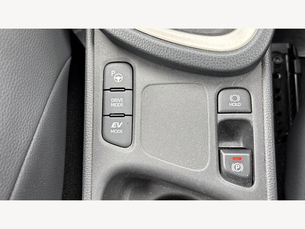 Used Toyota Yaris Cross 2024 for sale - 76226606: Photo 28