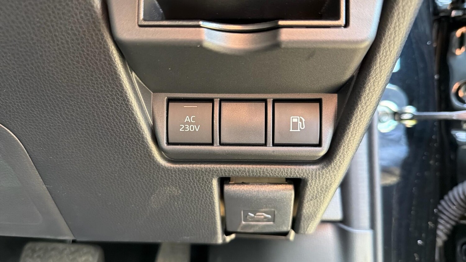 Used Toyota Prius for sale - 77969928: Photo 41