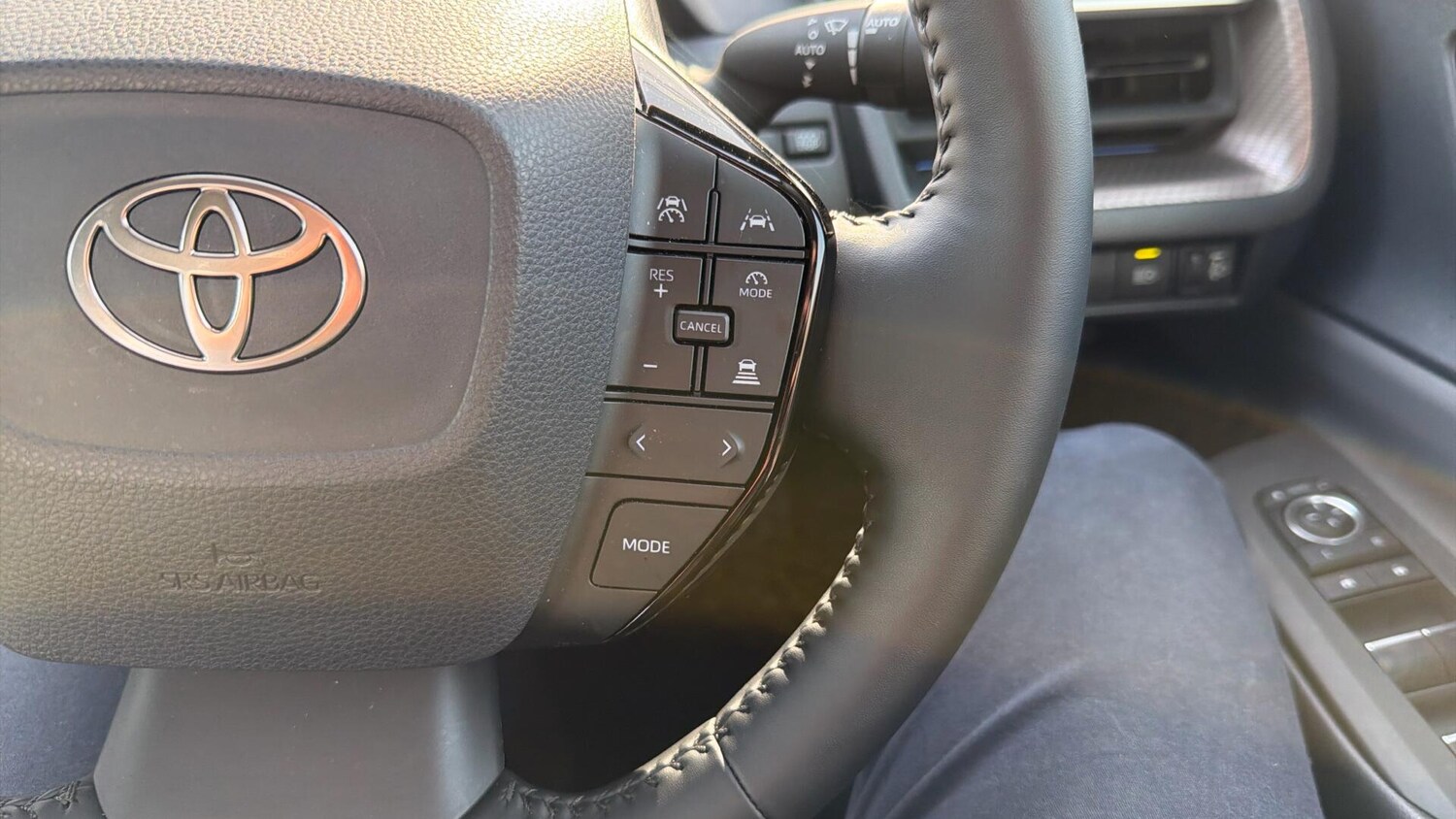 Used Toyota Prius for sale - 77969928: Photo 42