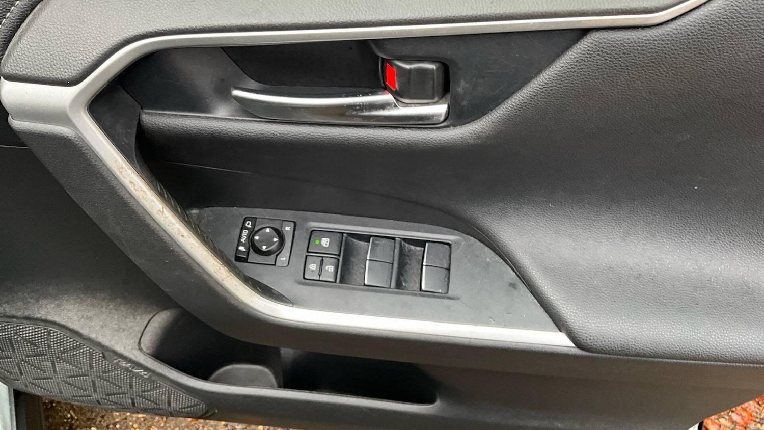 Used Toyota RAV4 2020 for sale - 76561730: Photo 36