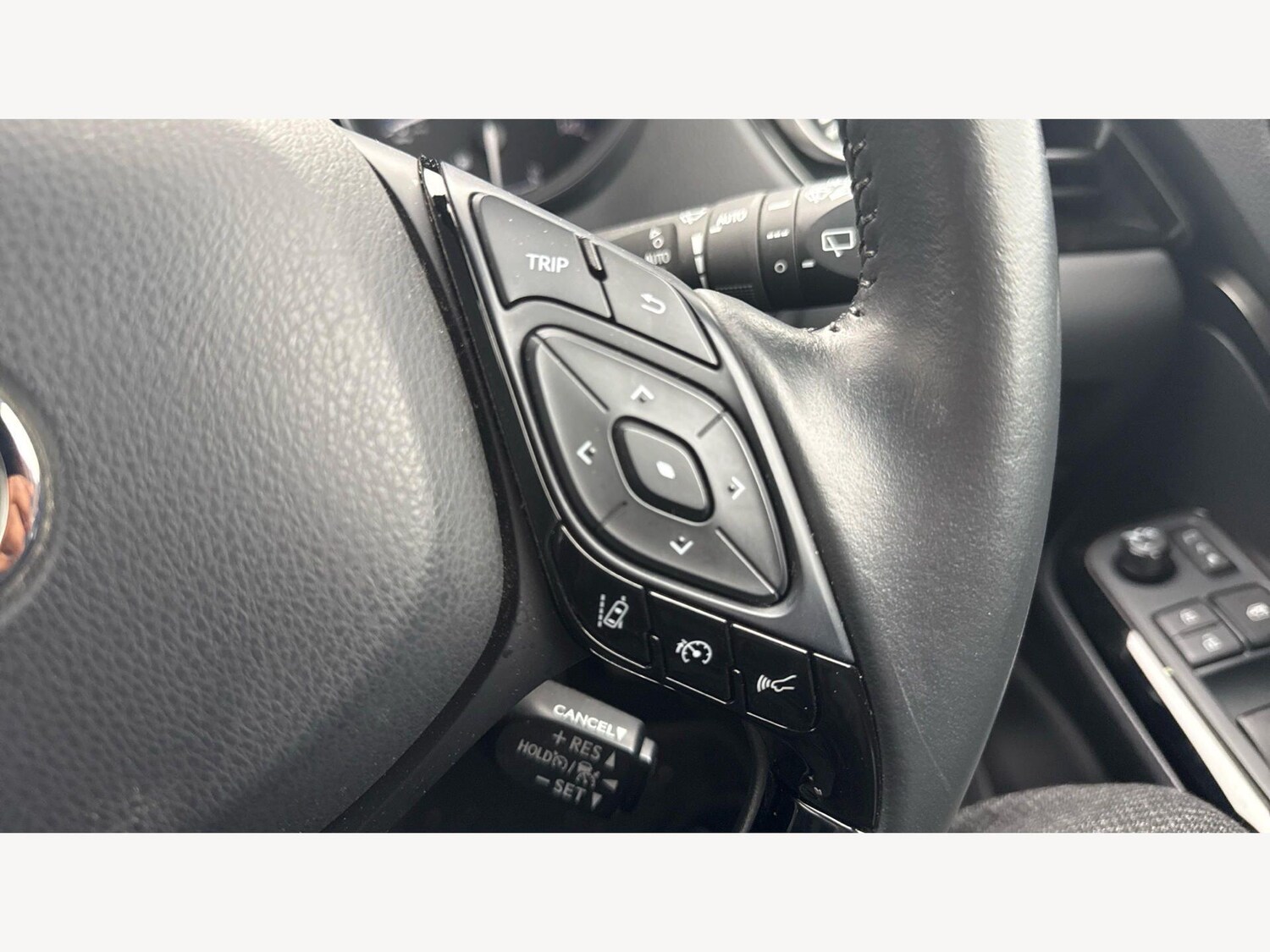 Used Toyota C-HR for sale - 77854149: Photo 29