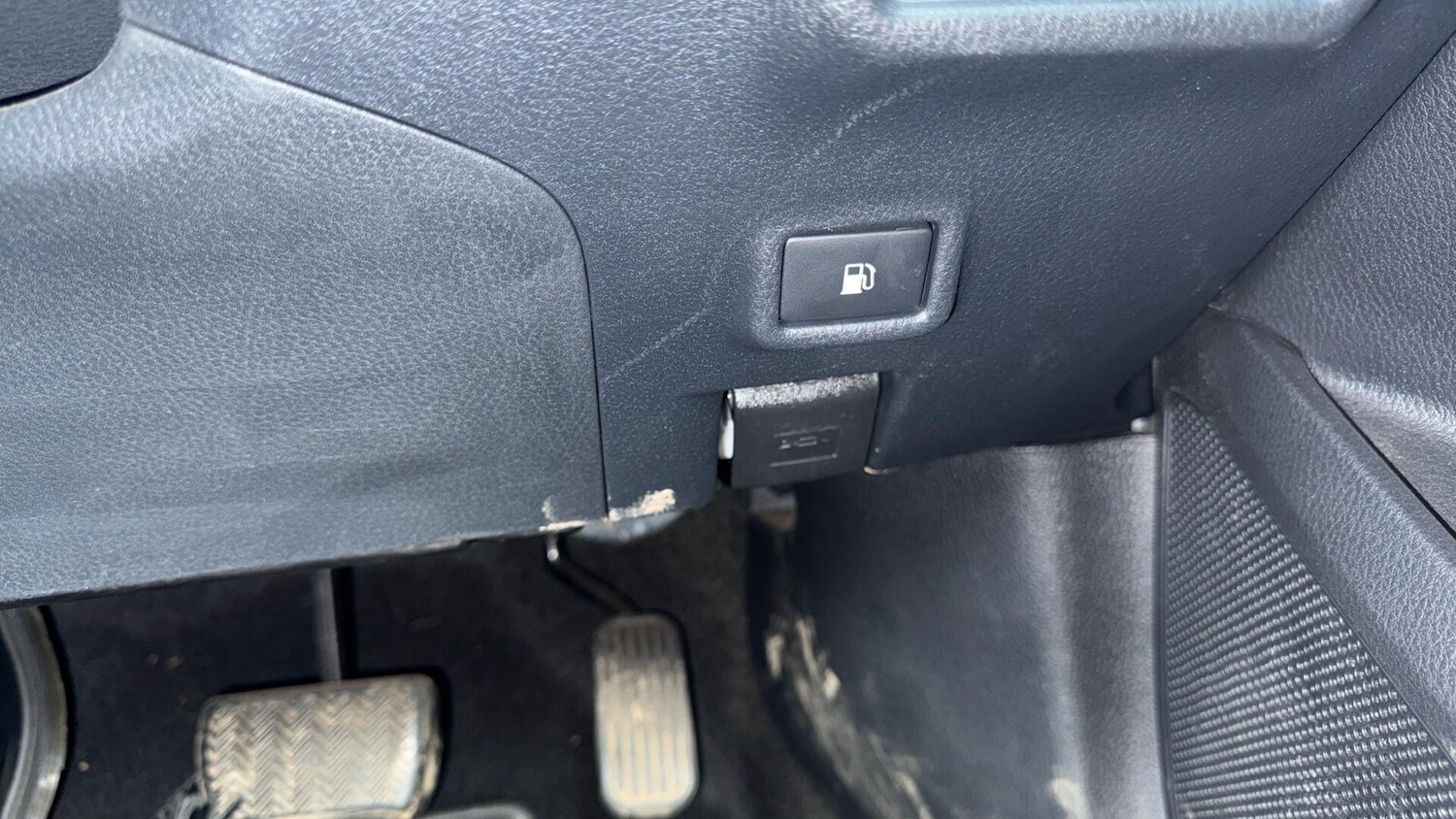 Used Toyota C-HR for sale - 77854149: Photo 33