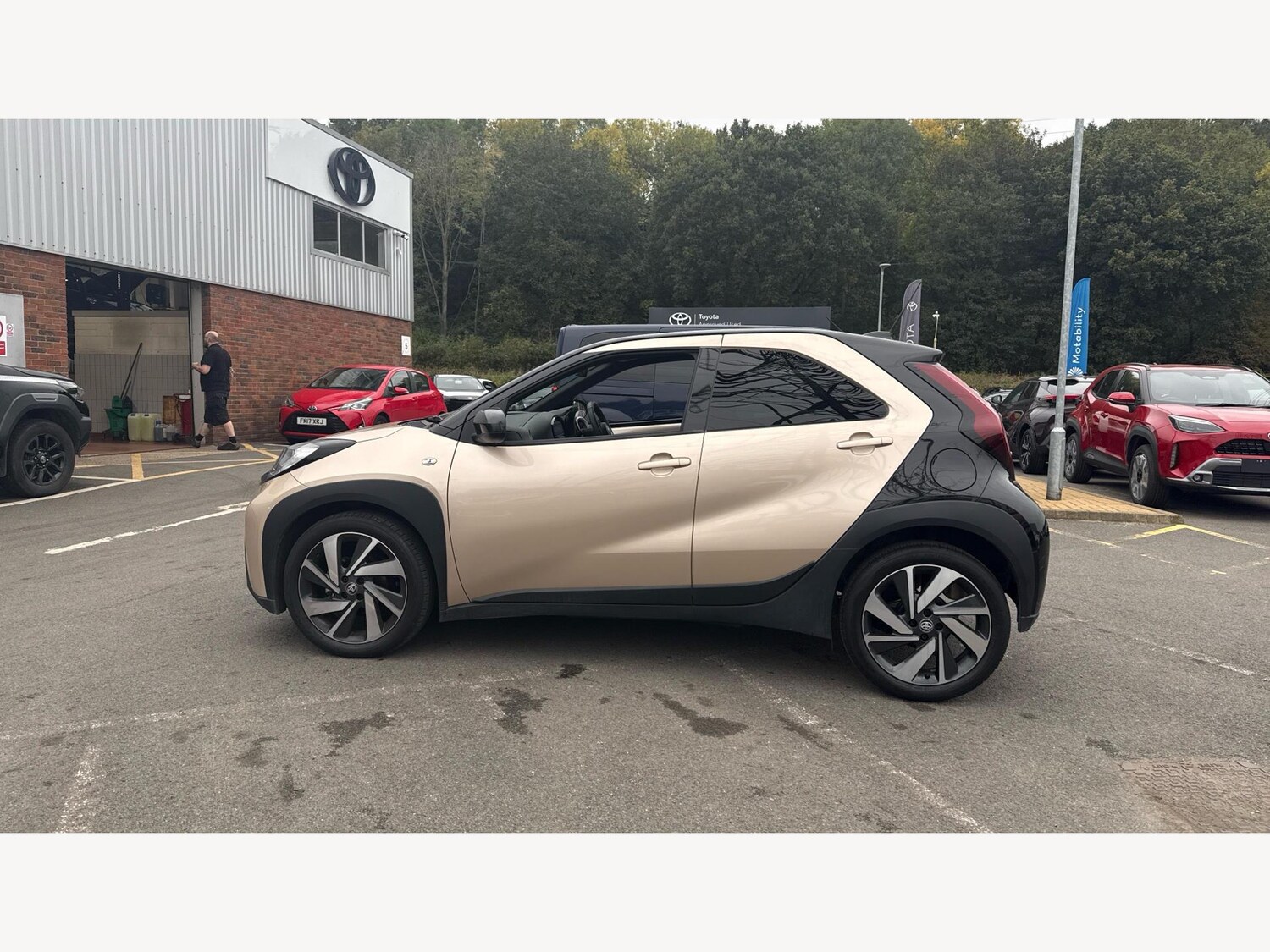 Used Toyota Aygo X 2023 for sale - 76226468: Photo 19