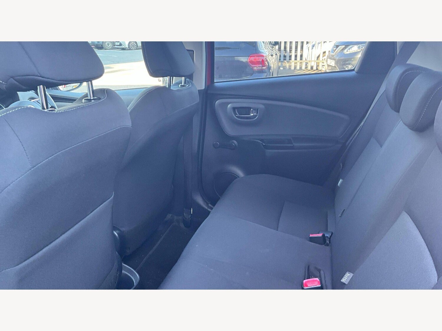 Used Toyota Yaris 2016 for sale - 77722978: Photo 15