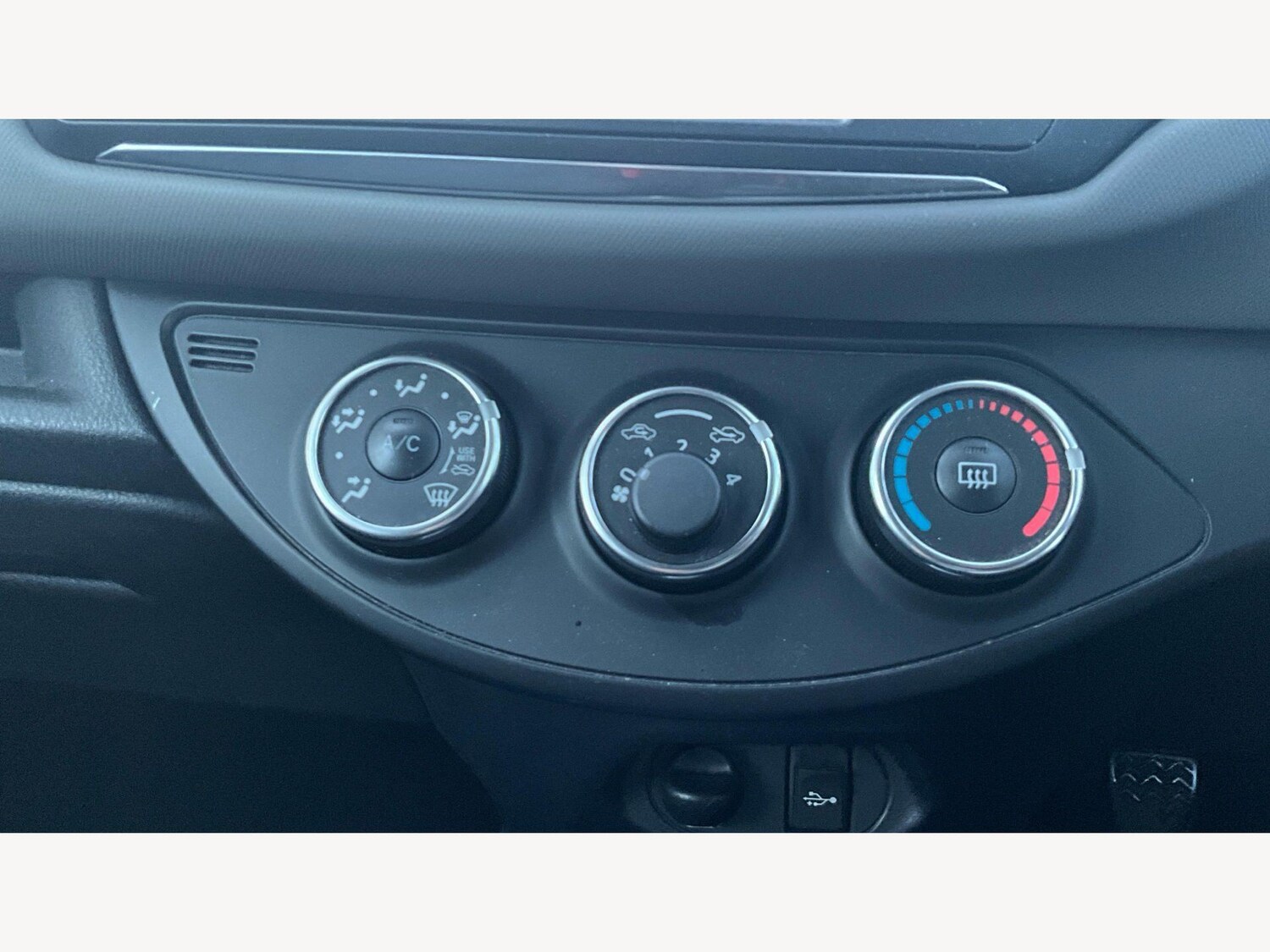 Used Toyota Yaris 2016 for sale - 77722978: Photo 25