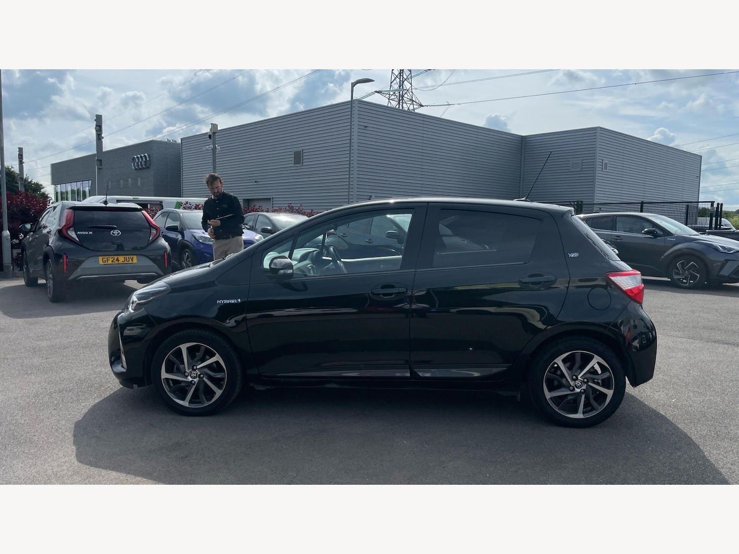 Used Toyota Yaris 2020 for sale - 77670488: Photo 19