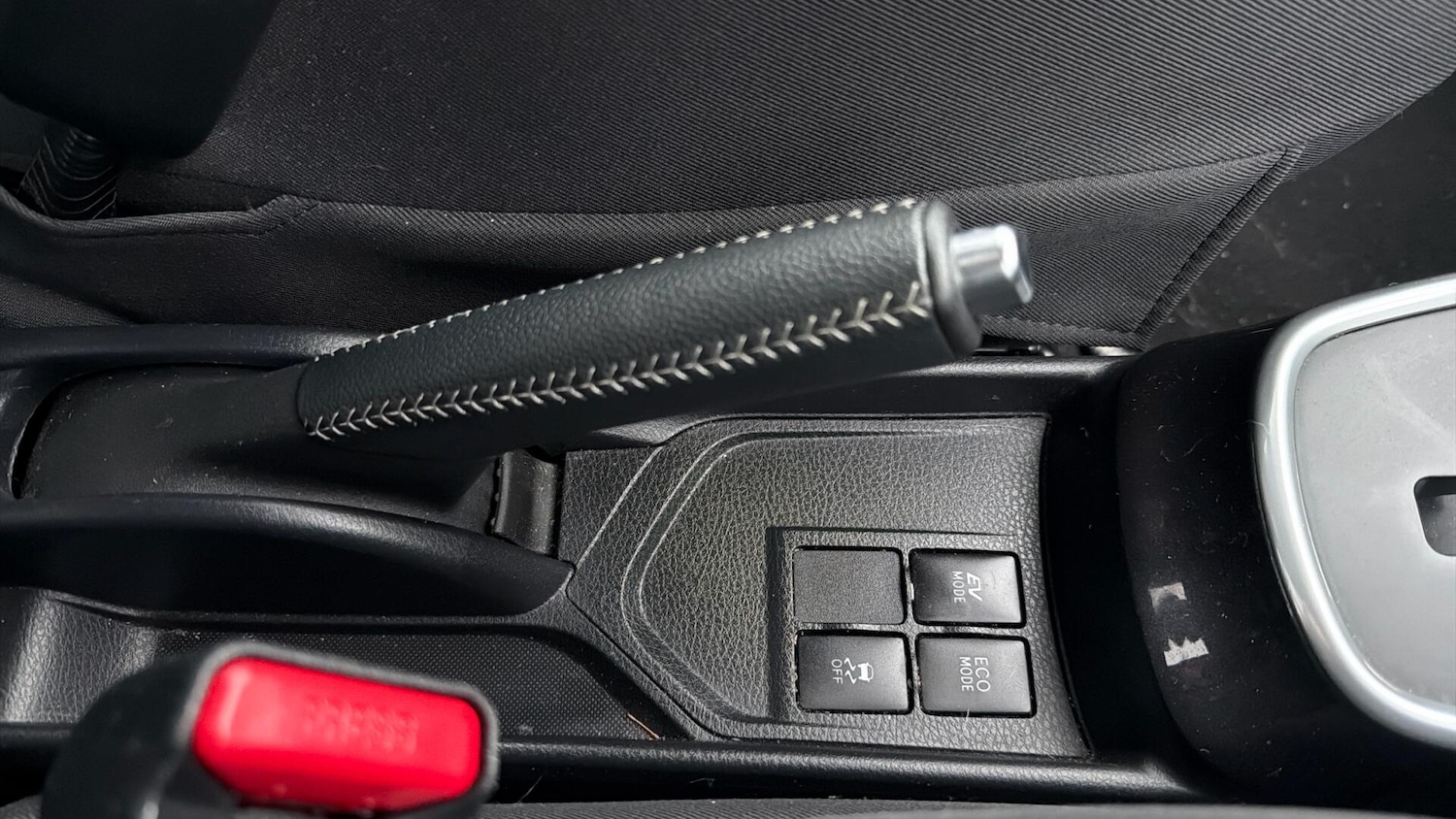 Used Toyota Yaris 2020 for sale - 77670488: Photo 39