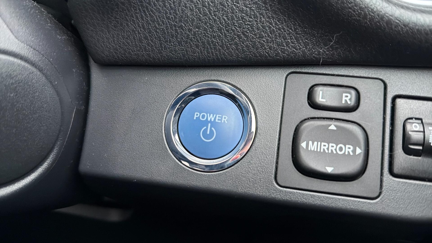 Used Toyota Yaris 2020 for sale - 77670488: Photo 44