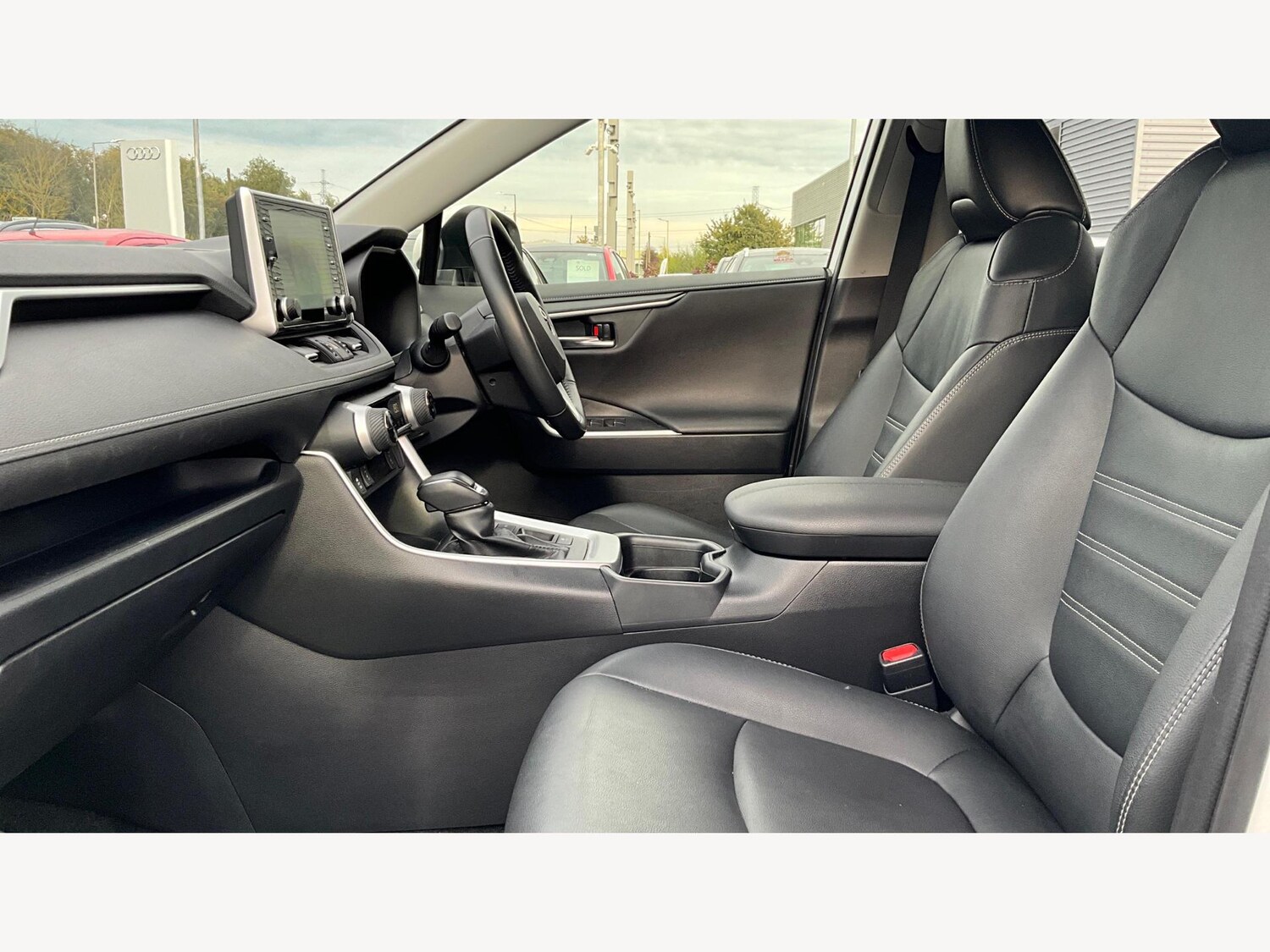 Used Toyota RAV4 2021 for sale - 76976276: Photo 12