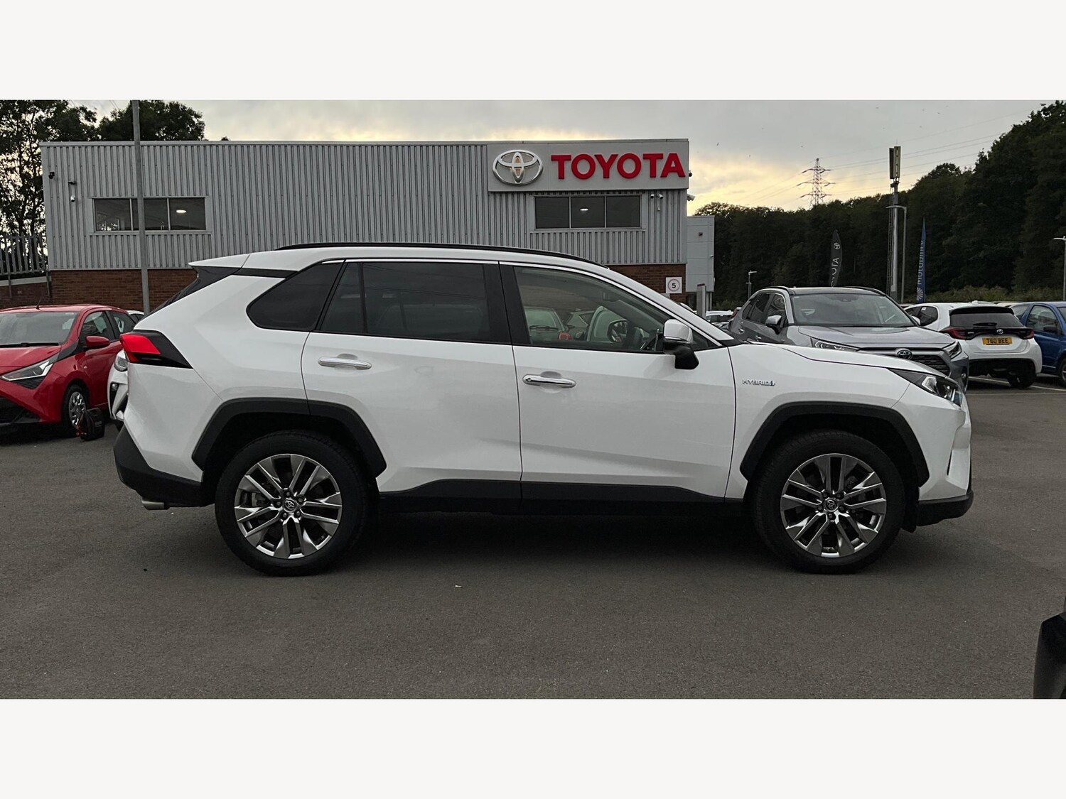 Used Toyota RAV4 2021 for sale - 76976276: Photo 18