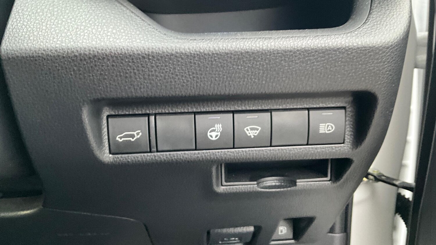 Used Toyota RAV4 2021 for sale - 76976276: Photo 33