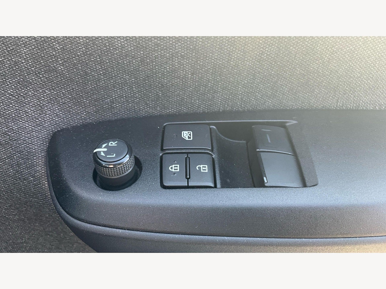 Used Toyota Yaris 2022 for sale - 78185442: Photo 22