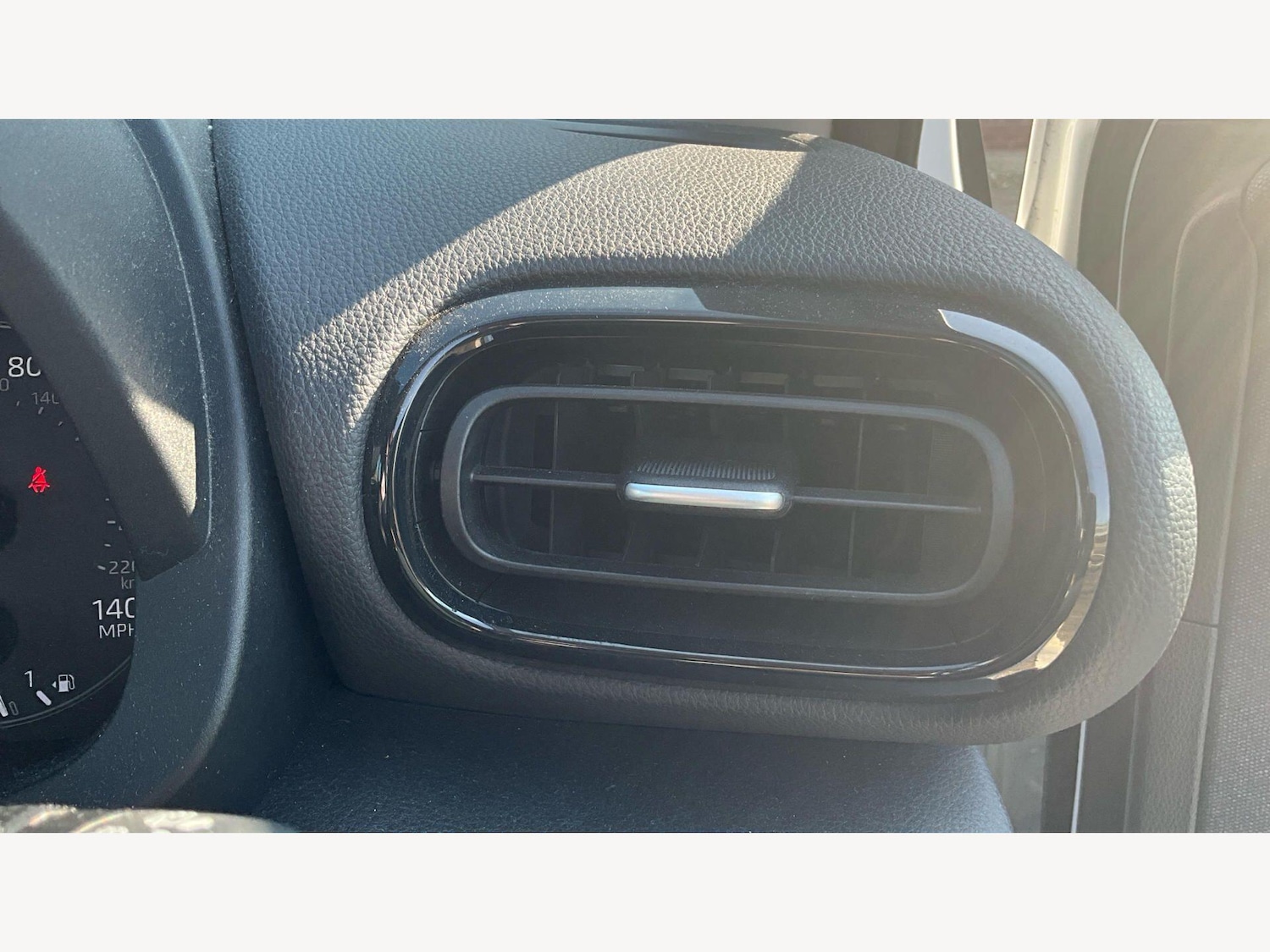 Used Toyota Yaris 2022 for sale - 78185442: Photo 24