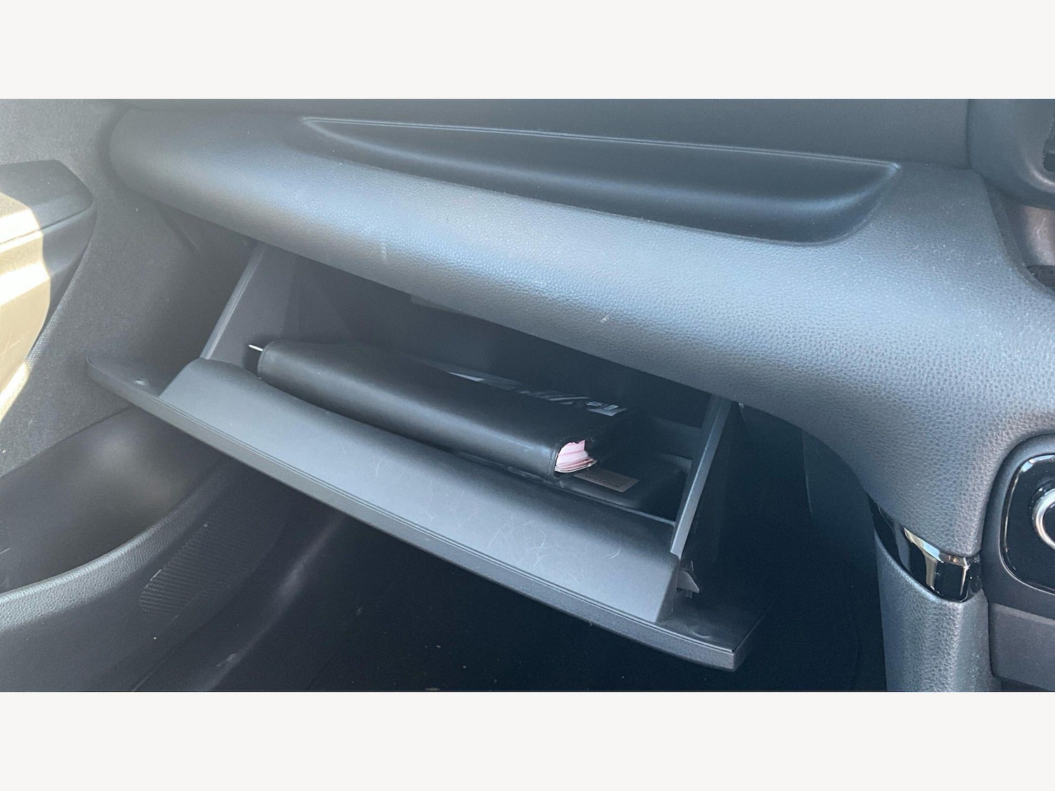 Used Toyota Yaris 2022 for sale - 78185442: Photo 37